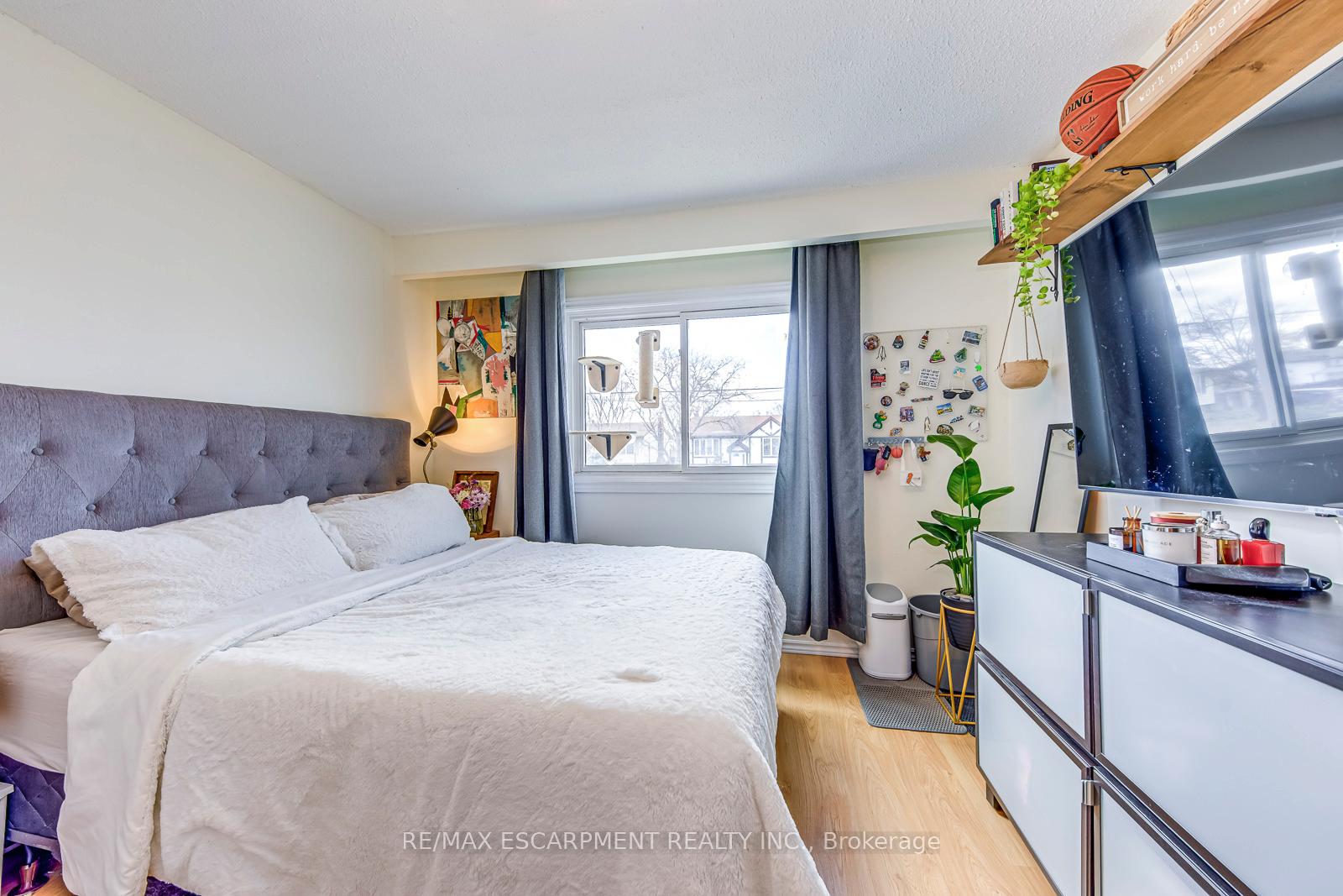 Photo 20 of 19 Normajean Avenue, Hamilton, Eleanor — HOMEH