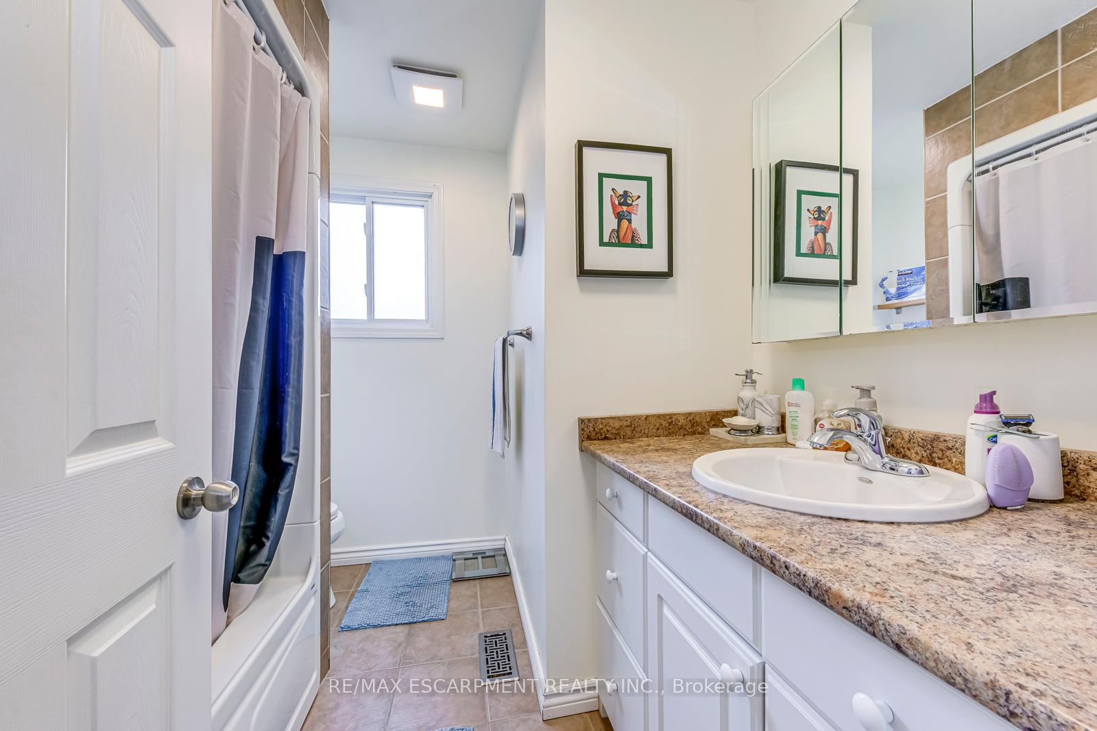 Photo 21 of 19 Normajean Avenue, Hamilton, Eleanor — HOMEH