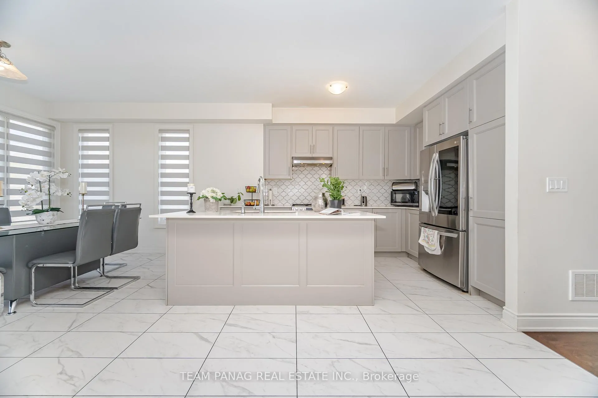 Photo 7 of 2 Merrimac Drive, Brampton, Bram West — HOMEH