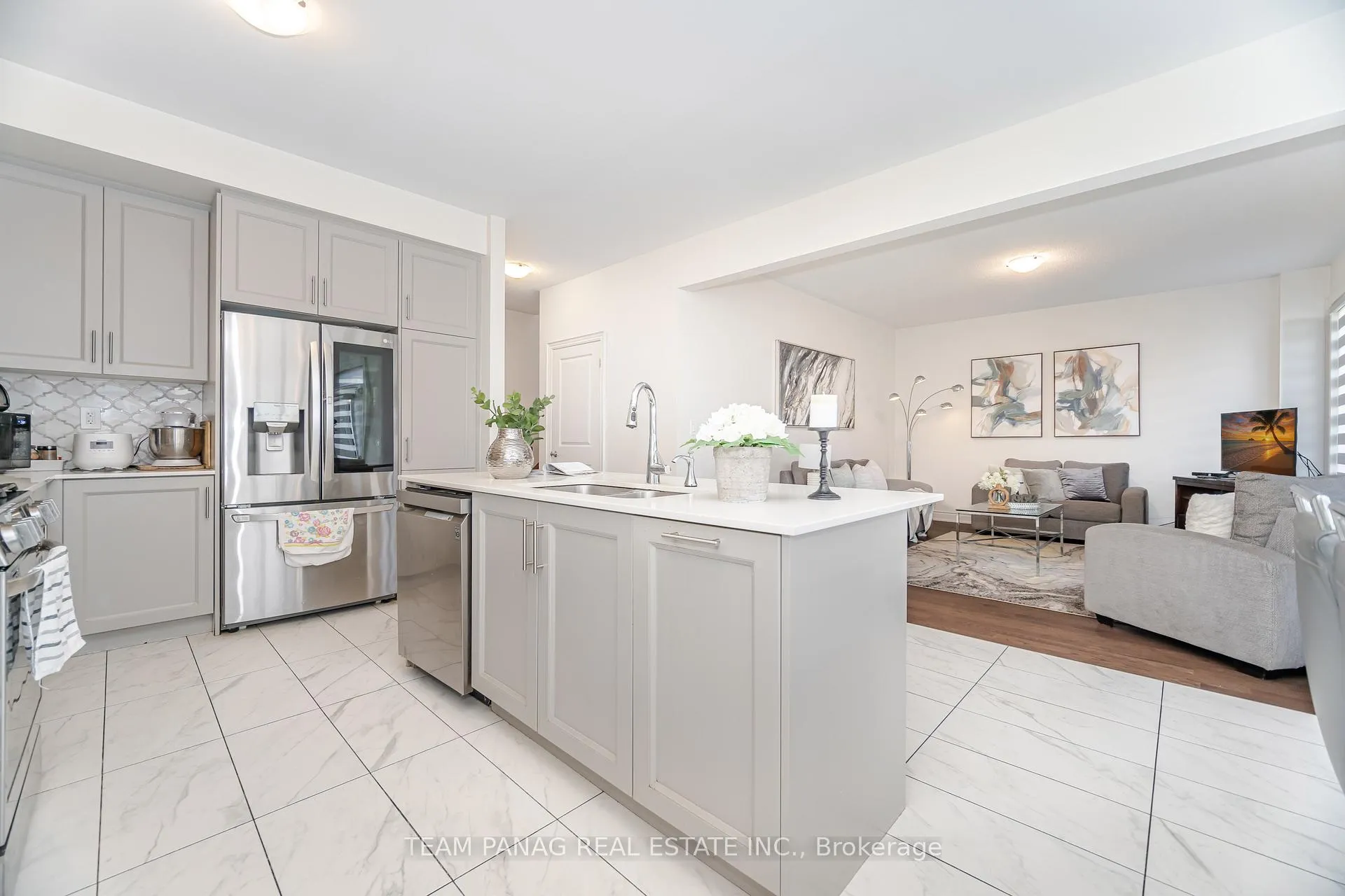 Photo 9 of 2 Merrimac Drive, Brampton, Bram West — HOMEH
