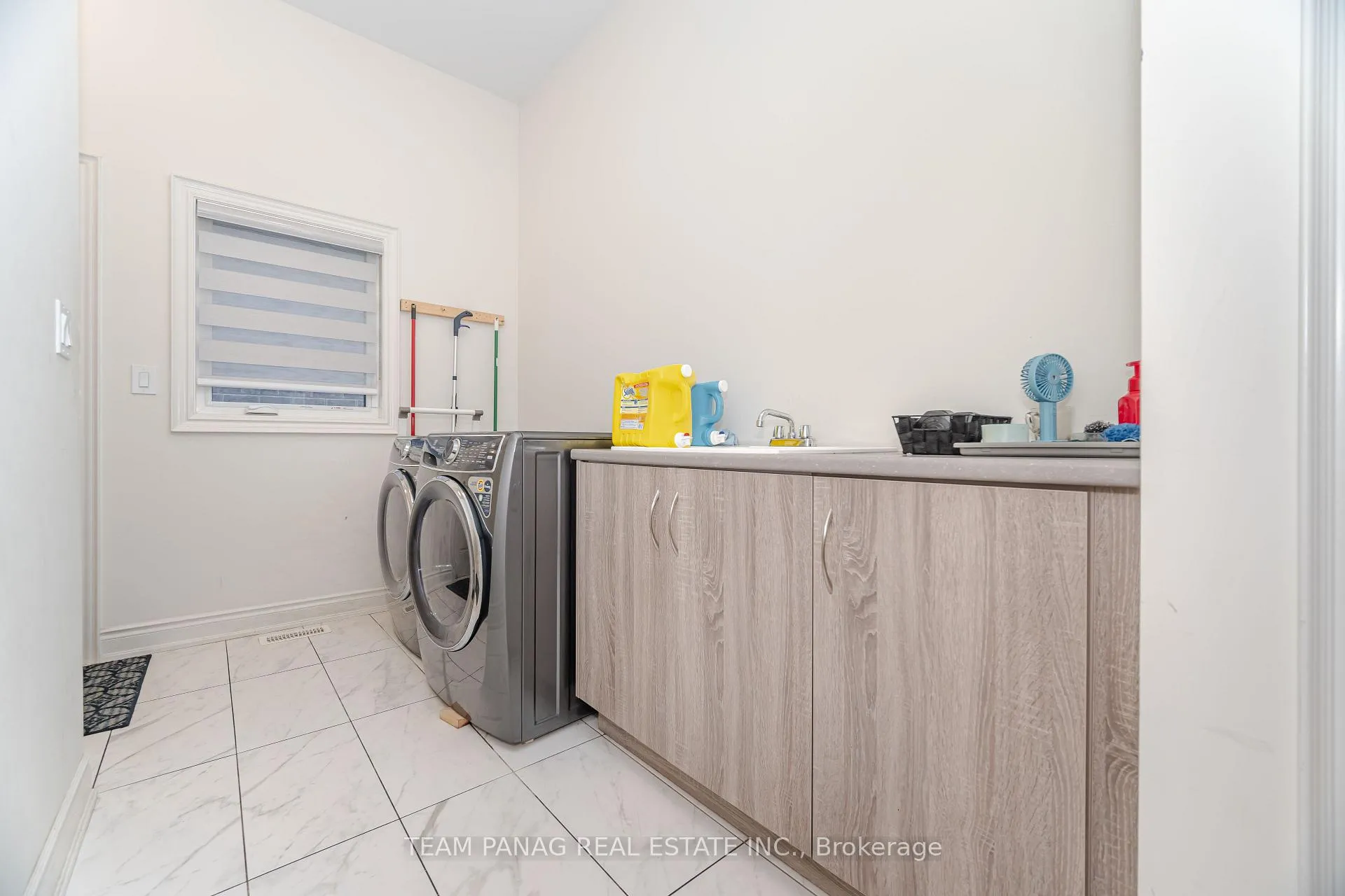 Photo 17 of 2 Merrimac Drive, Brampton, Bram West — HOMEH