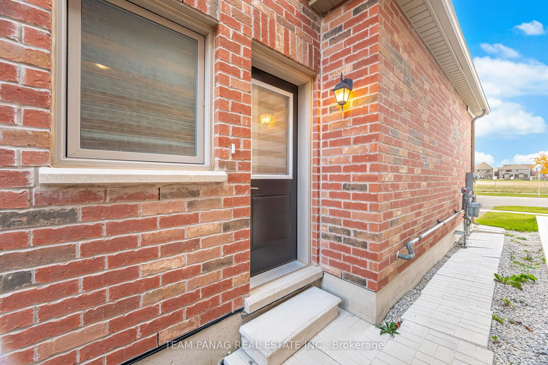Photo 36 of 2 Merrimac Drive, Brampton, Bram West — HOMEH