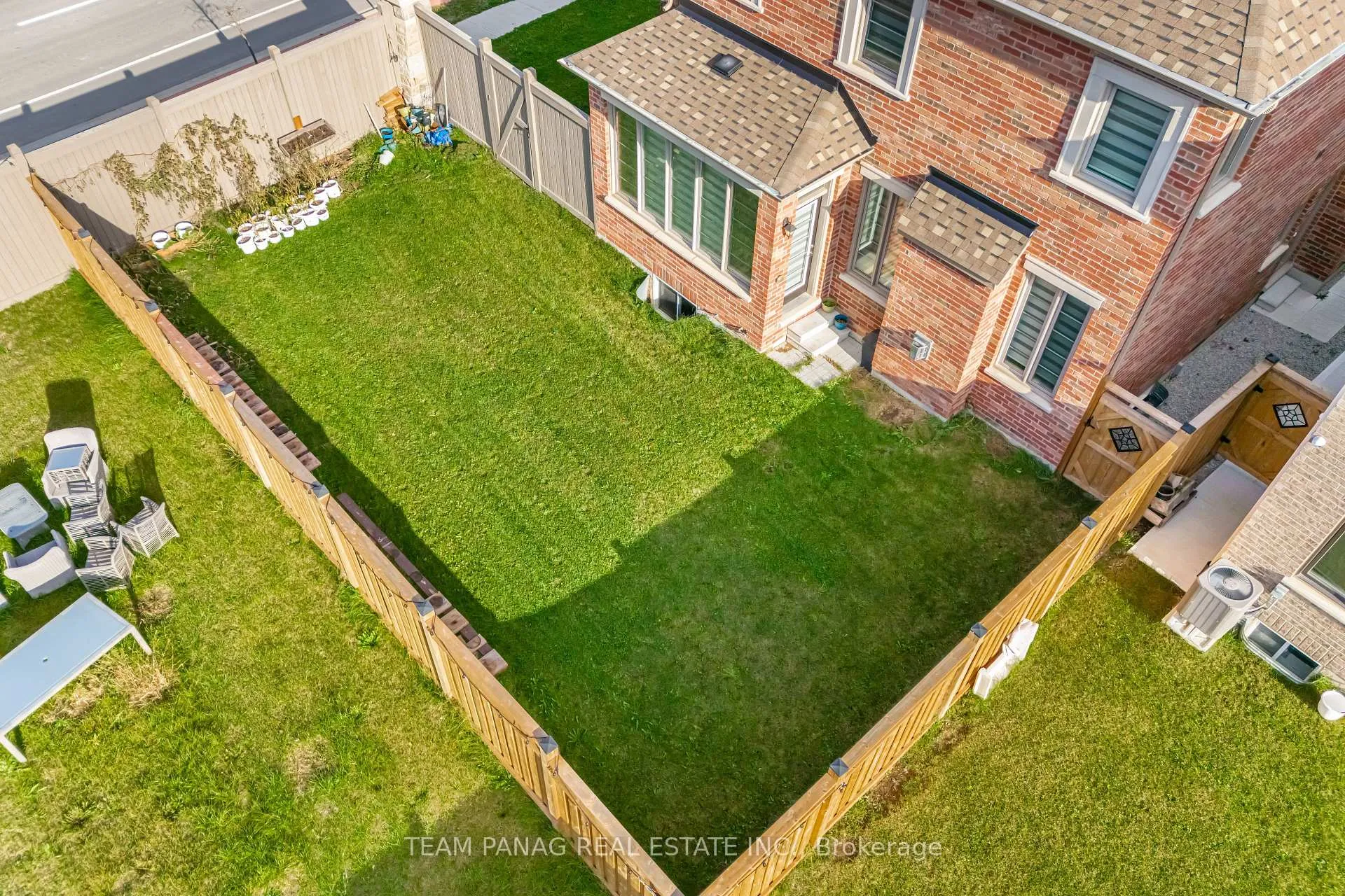 Photo 39 of 2 Merrimac Drive, Brampton, Bram West — HOMEH