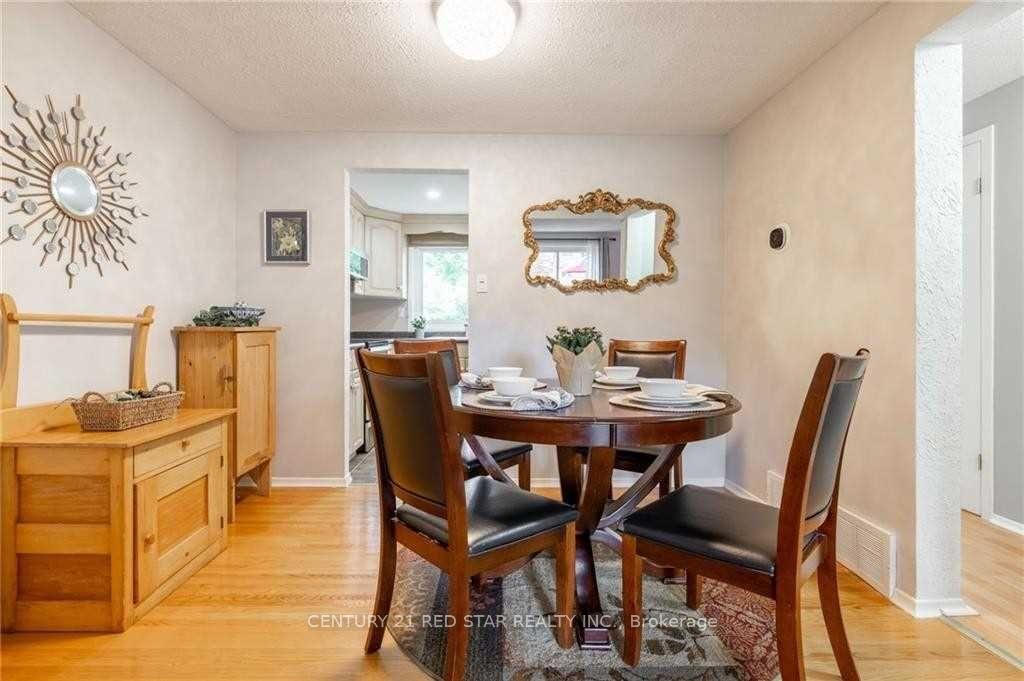Photo 7 of Unit 3, 151 Gateshead Crescent, Hamilton, Stoney Creek — HOMEH