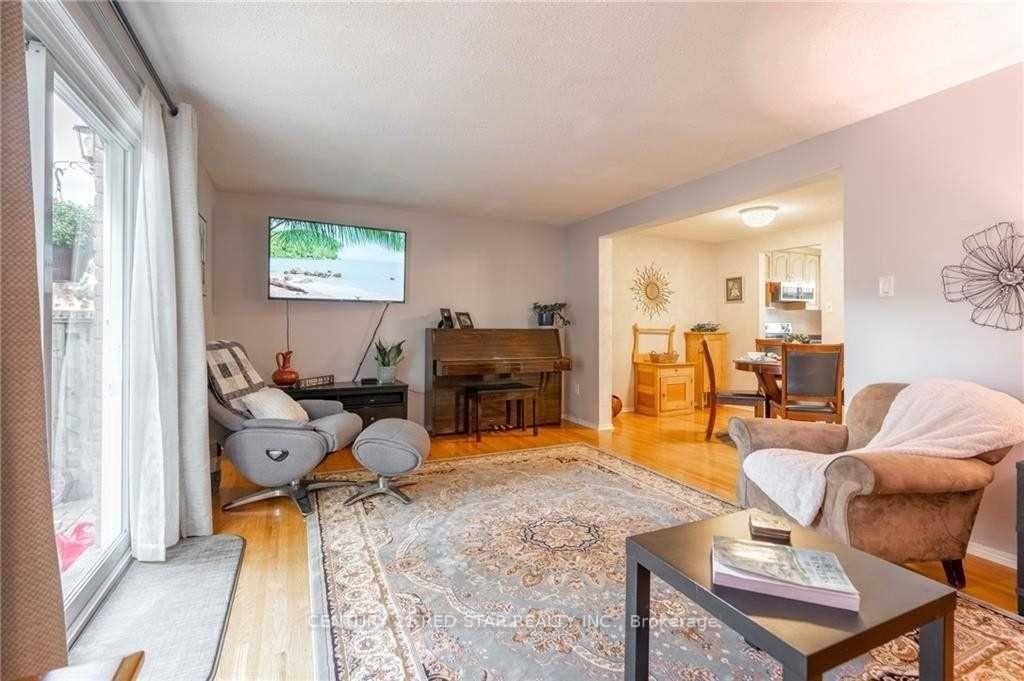 Photo 10 of Unit 3, 151 Gateshead Crescent, Hamilton, Stoney Creek — HOMEH