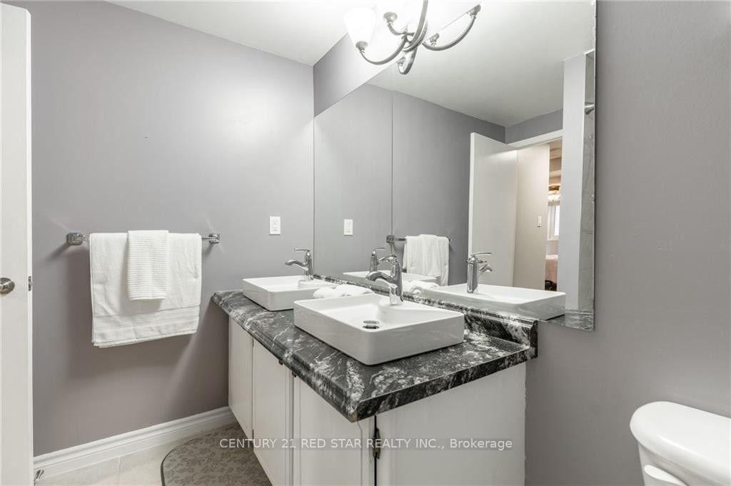 Photo 13 of Unit 3, 151 Gateshead Crescent, Hamilton, Stoney Creek — HOMEH