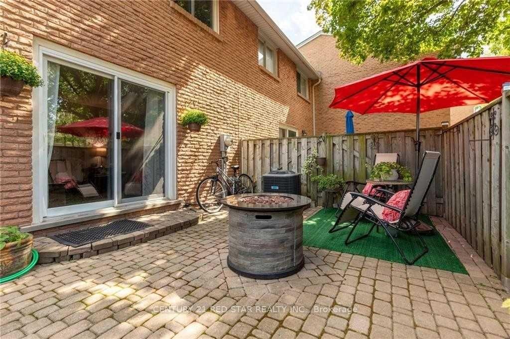 Photo 25 of Unit 3, 151 Gateshead Crescent, Hamilton, Stoney Creek — HOMEH