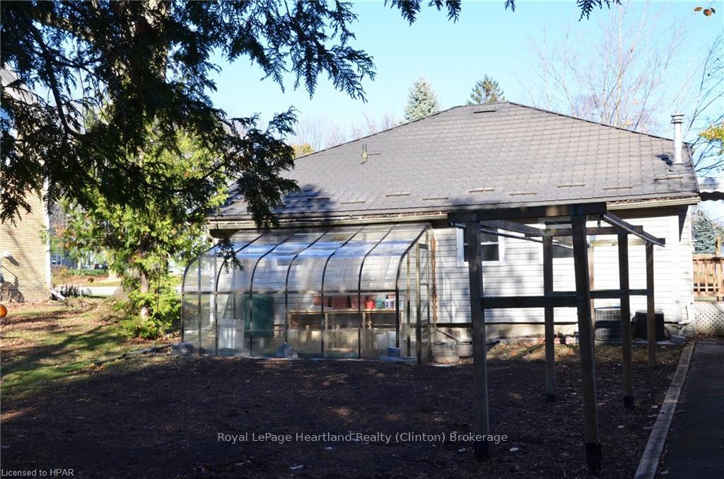 Photo 16 of 122 Mary Street, Central Huron, Clinton — HOMEH