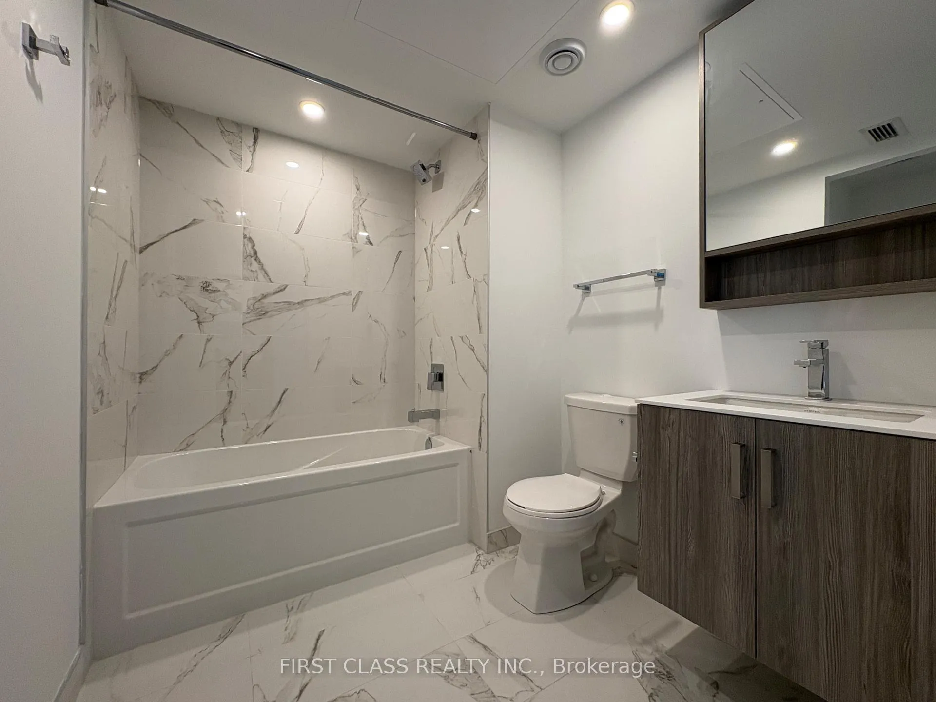 Photo 13 of Unit 816, 88 Queen Street E, Toronto, Church-Yonge Corridor — HOMEH