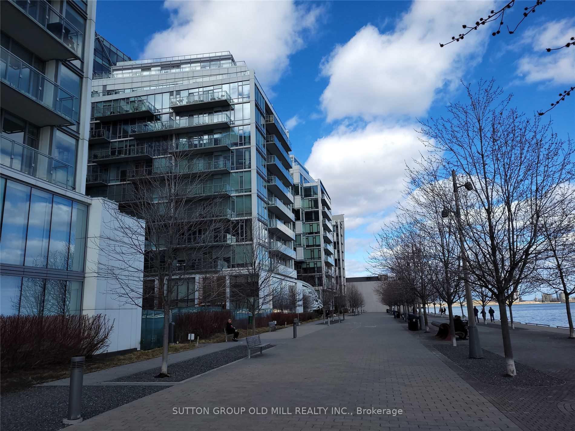 Photo 1 of Unit 412, 29 Queens Quay E, Toronto, Waterfront Communities — HOMEH