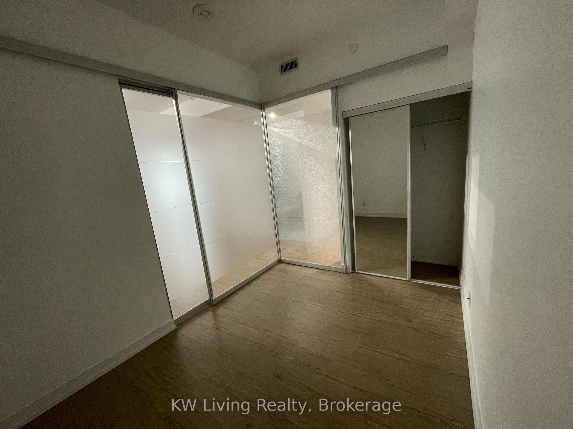 Photo 7 of Unit 2202, 85 Wood Street, Toronto, Church-Yonge Corridor — HOMEH