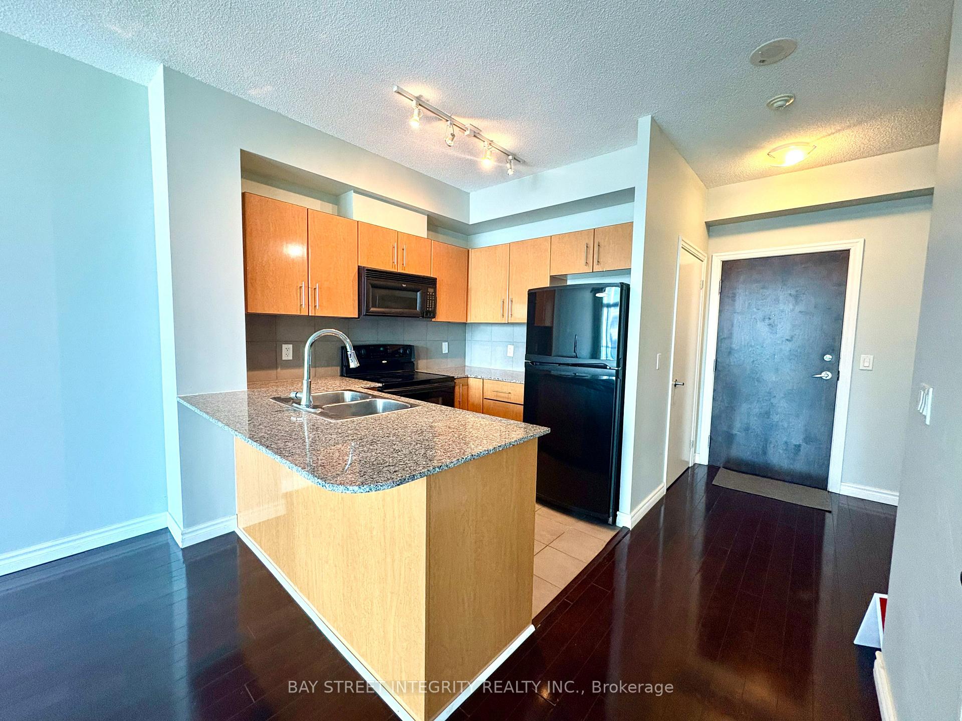 Photo 5 of Unit 2807, 16 Yonge Street, Toronto, Waterfront Communities — HOMEH