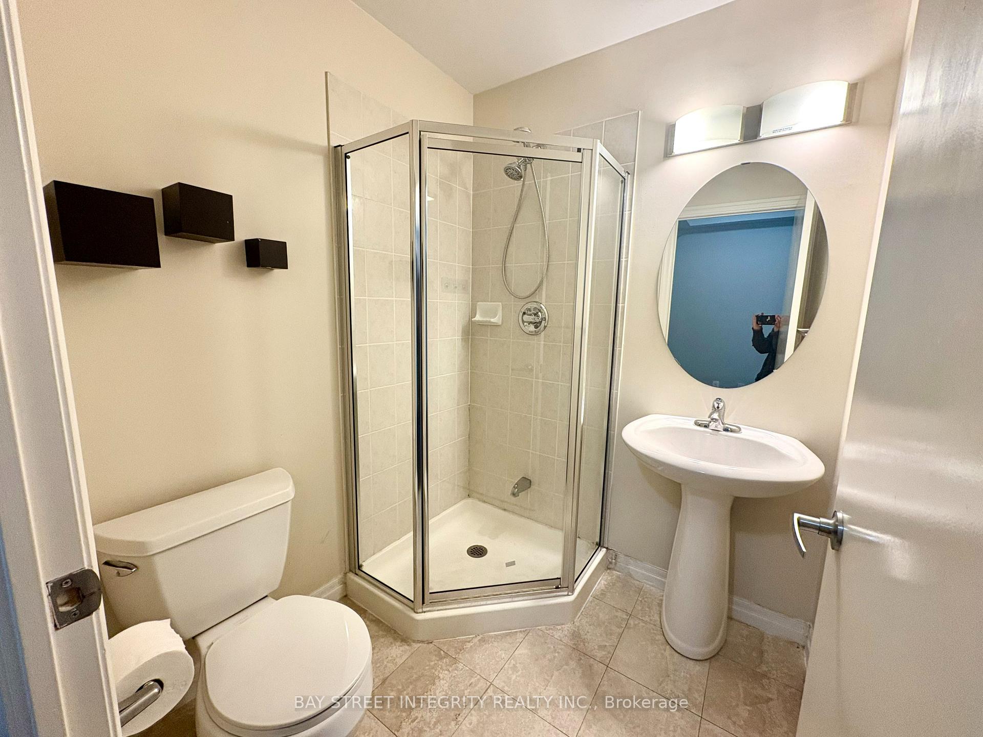 Photo 7 of Unit 2807, 16 Yonge Street, Toronto, Waterfront Communities — HOMEH