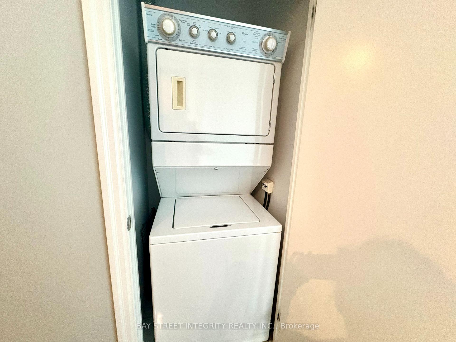 Photo 11 of Unit 2807, 16 Yonge Street, Toronto, Waterfront Communities — HOMEH