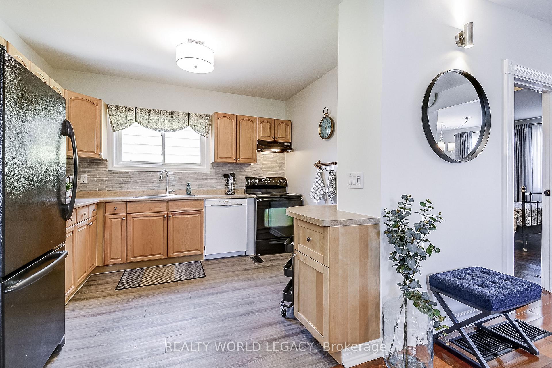 Photo 18 of 62 Baldwin Street, Hamilton, Dundas — HOMEH
