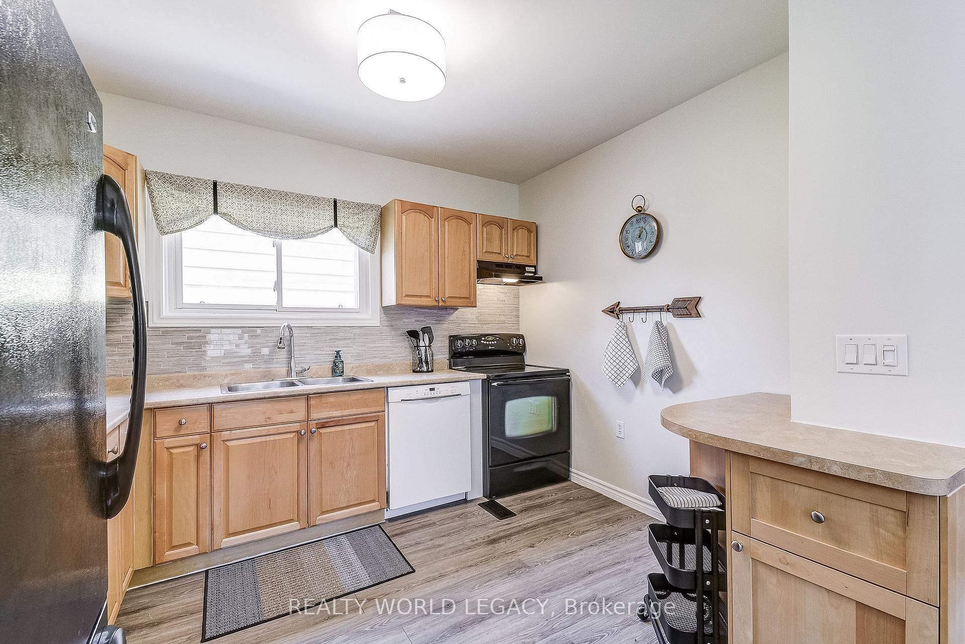 Photo 19 of 62 Baldwin Street, Hamilton, Dundas — HOMEH