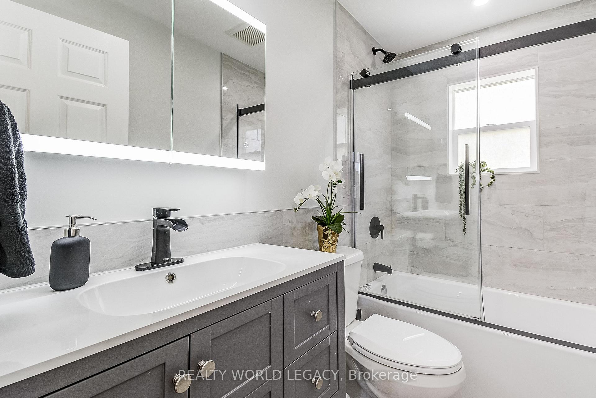 Photo 23 of 62 Baldwin Street, Hamilton, Dundas — HOMEH