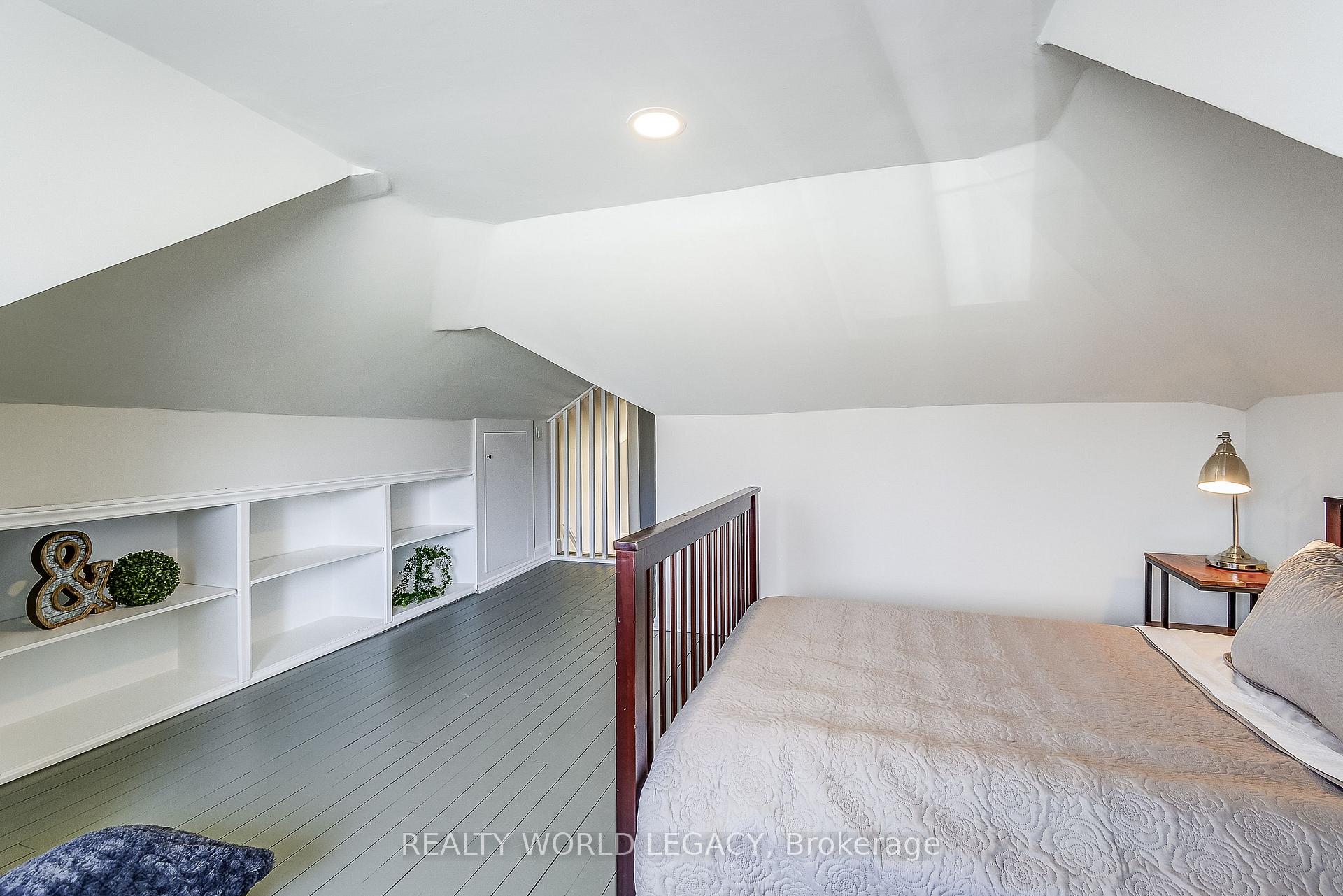 Photo 33 of 62 Baldwin Street, Hamilton, Dundas — HOMEH