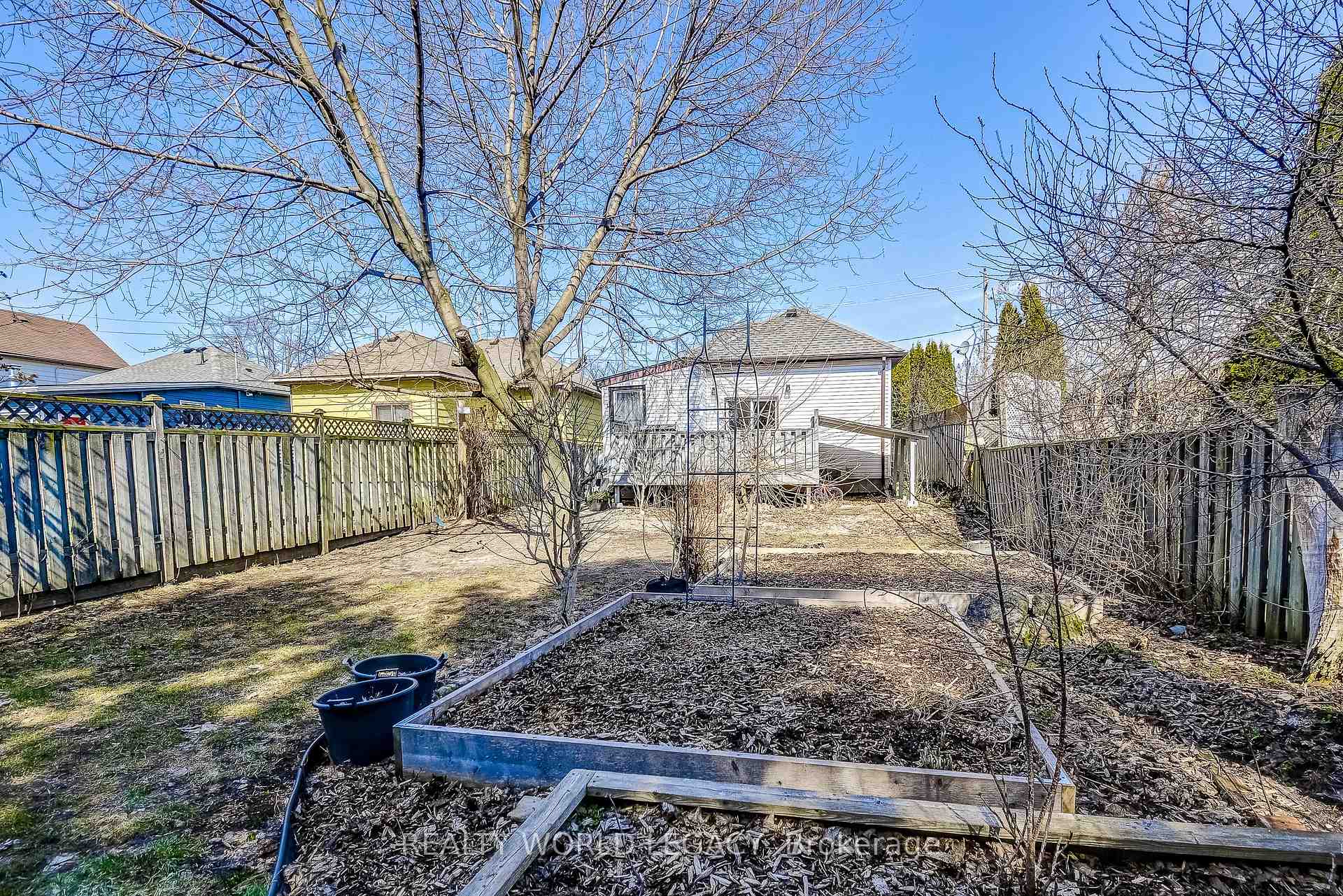 Photo 43 of 62 Baldwin Street, Hamilton, Dundas — HOMEH