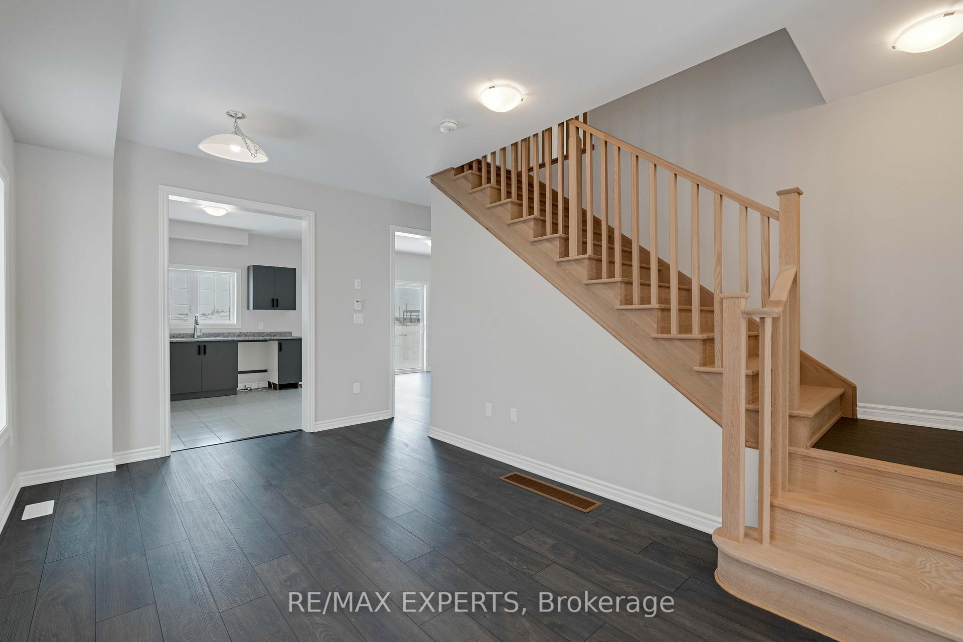 Photo 6 of 282 Springfield Crescent, Clearview, Stayner — HOMEH