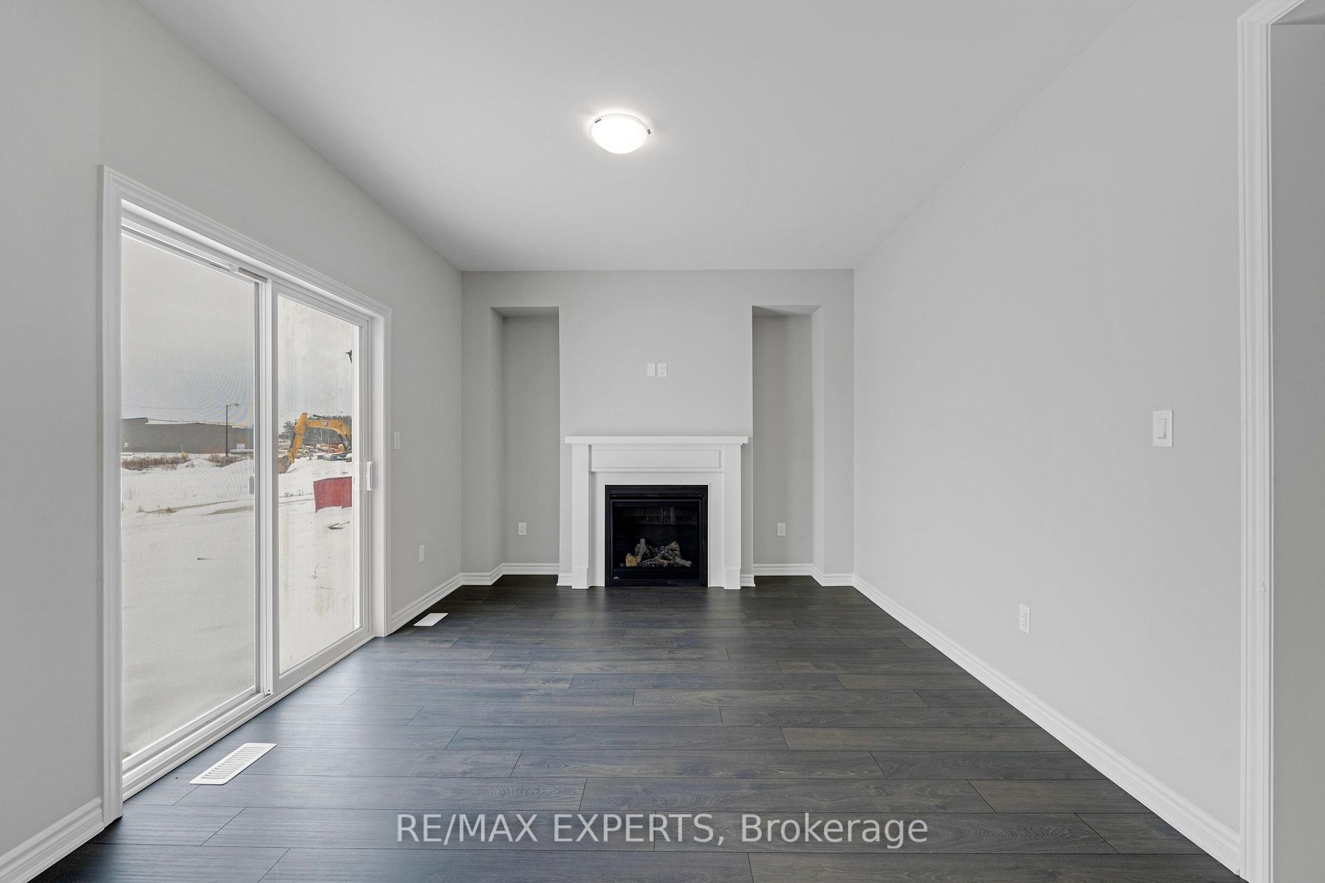 Photo 8 of 282 Springfield Crescent, Clearview, Stayner — HOMEH