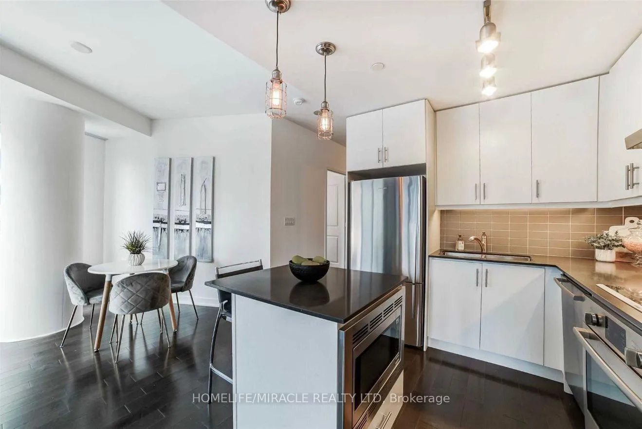 Photo 3 of Unit 1604, 1 The Esplanade, Toronto, Waterfront Communities — HOMEH