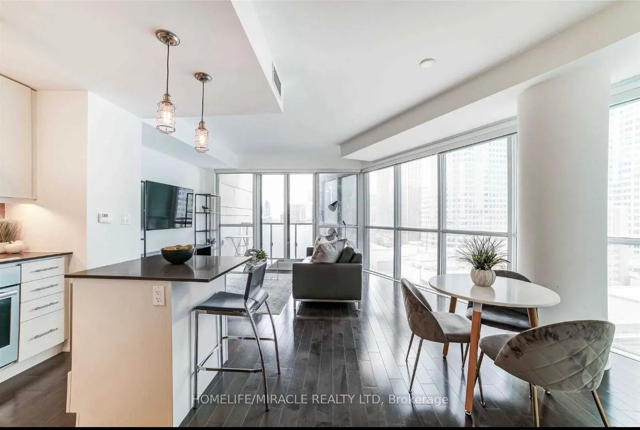 Photo 14 of Unit 1604, 1 The Esplanade, Toronto, Waterfront Communities — HOMEH