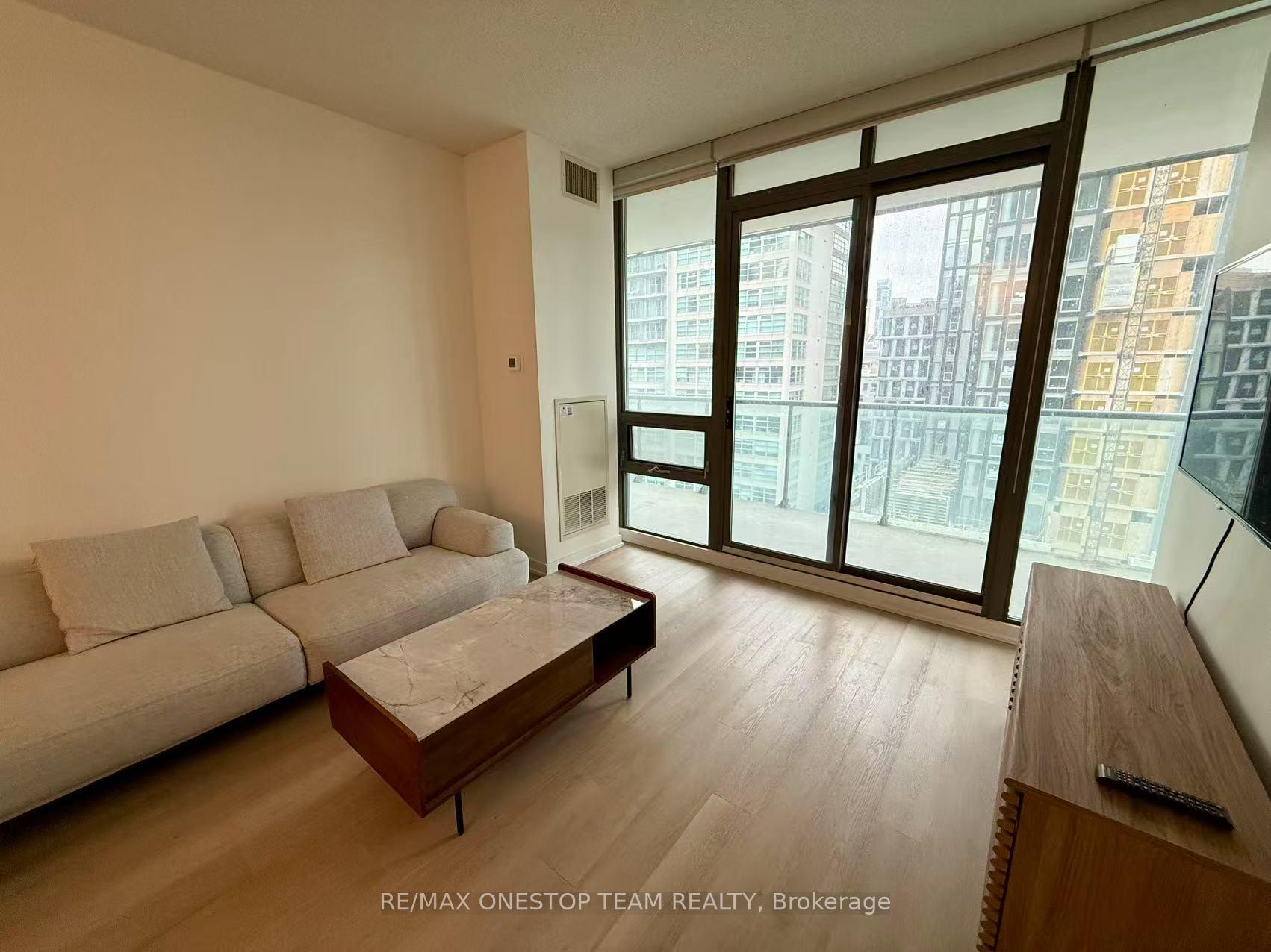 Photo 7 of Unit 1304, 33 Lombard Street, Toronto, Church-Yonge Corridor — HOMEH
