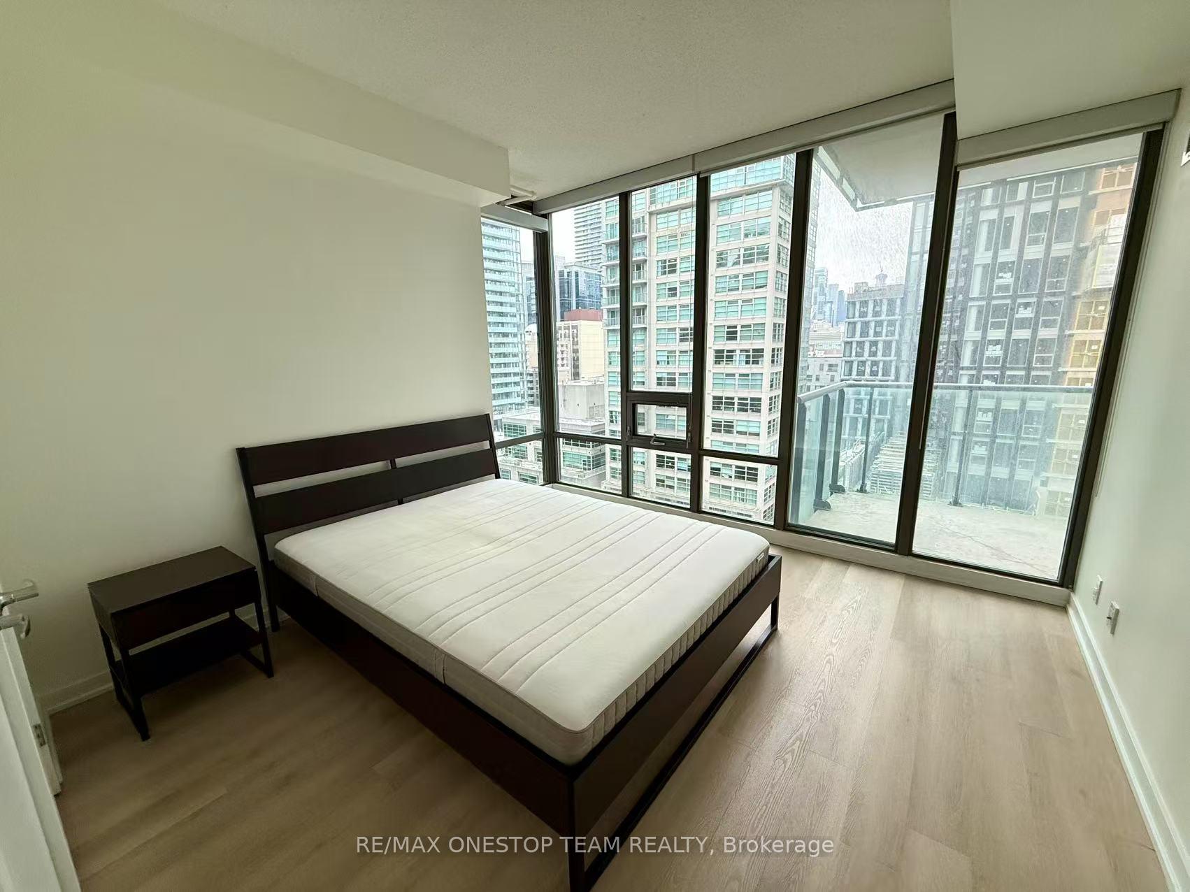 Photo 8 of Unit 1304, 33 Lombard Street, Toronto, Church-Yonge Corridor — HOMEH