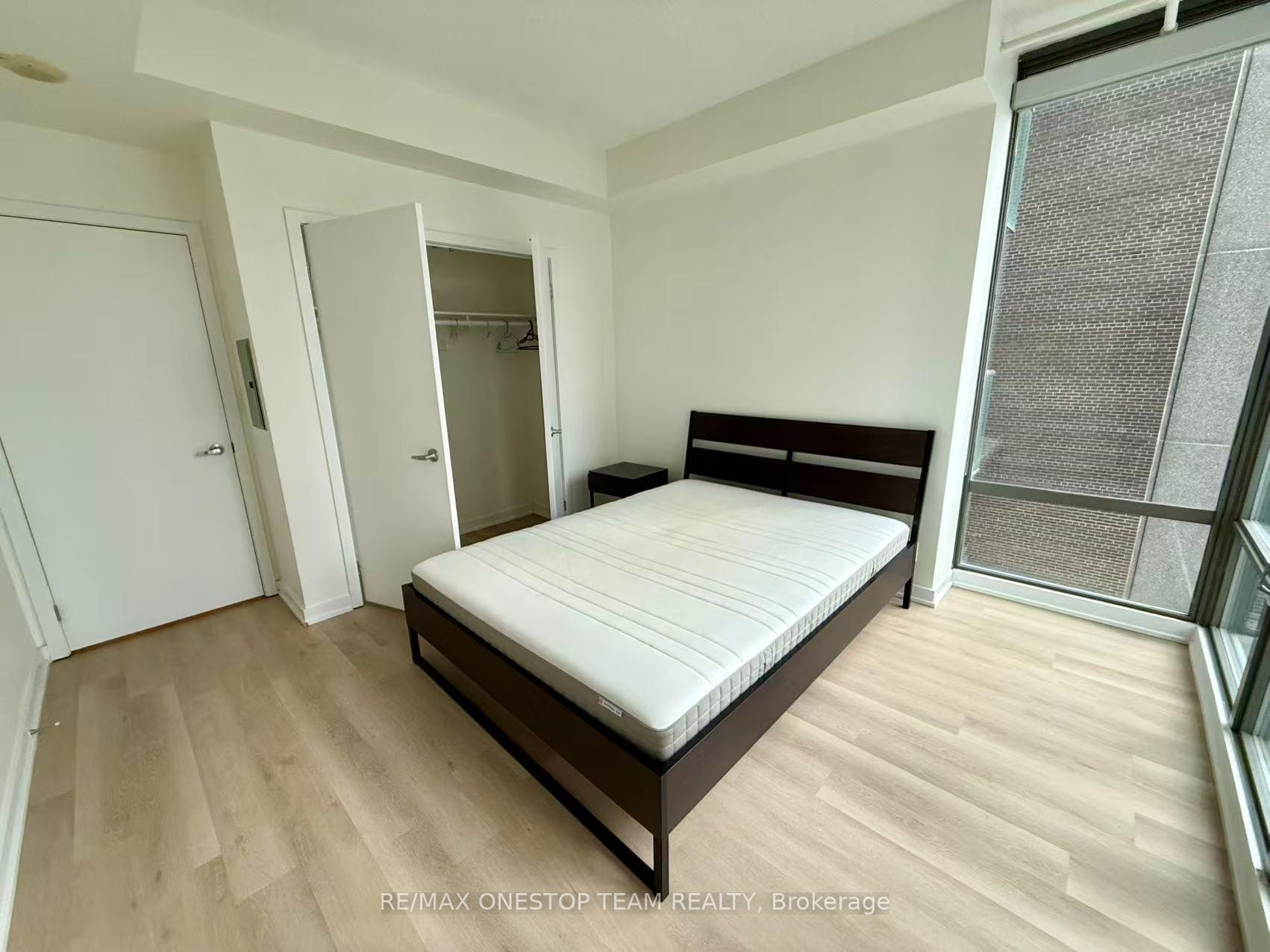 Photo 9 of Unit 1304, 33 Lombard Street, Toronto, Church-Yonge Corridor — HOMEH