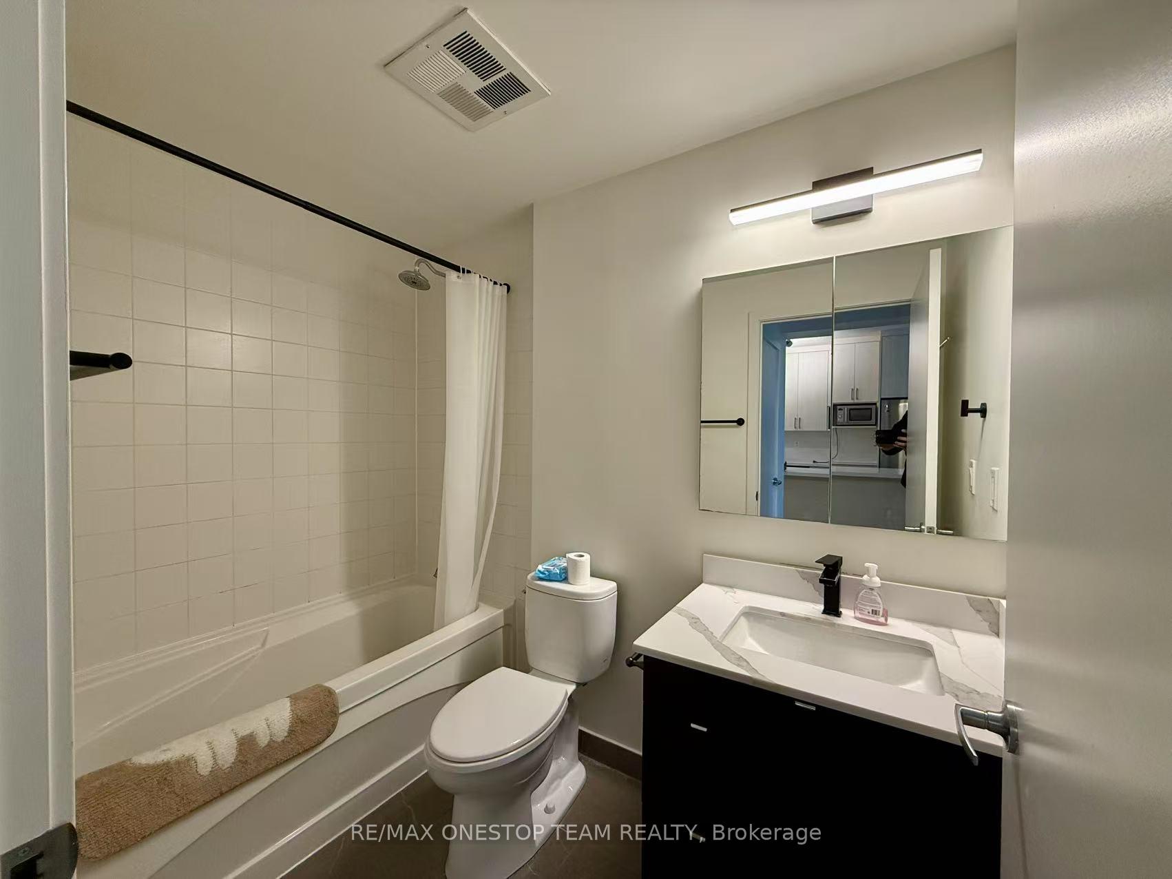 Photo 11 of Unit 1304, 33 Lombard Street, Toronto, Church-Yonge Corridor — HOMEH