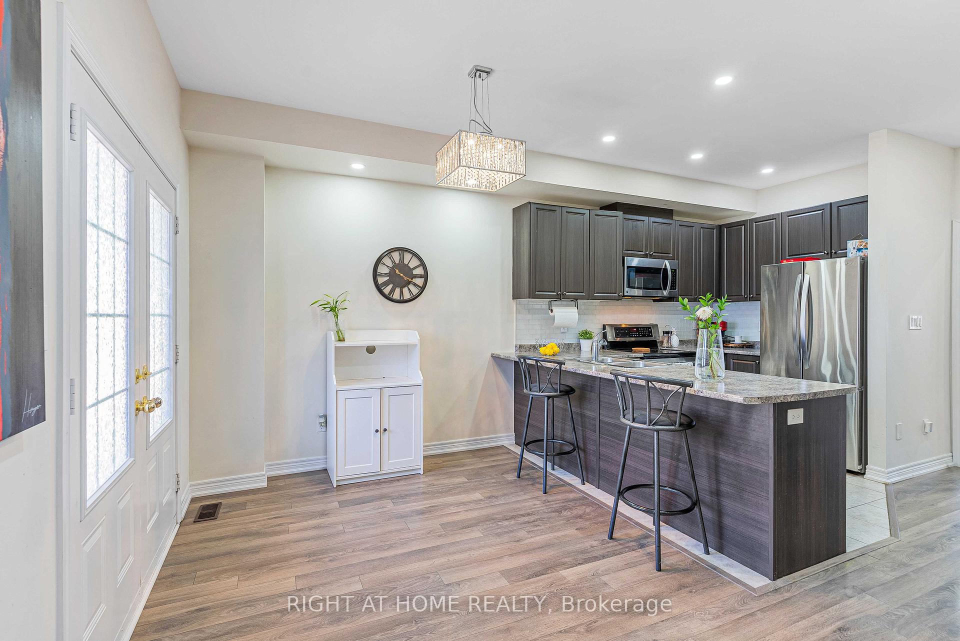 Photo 22 of 3 Rabbit Run Way, Brampton, Heart Lake East — HOMEH