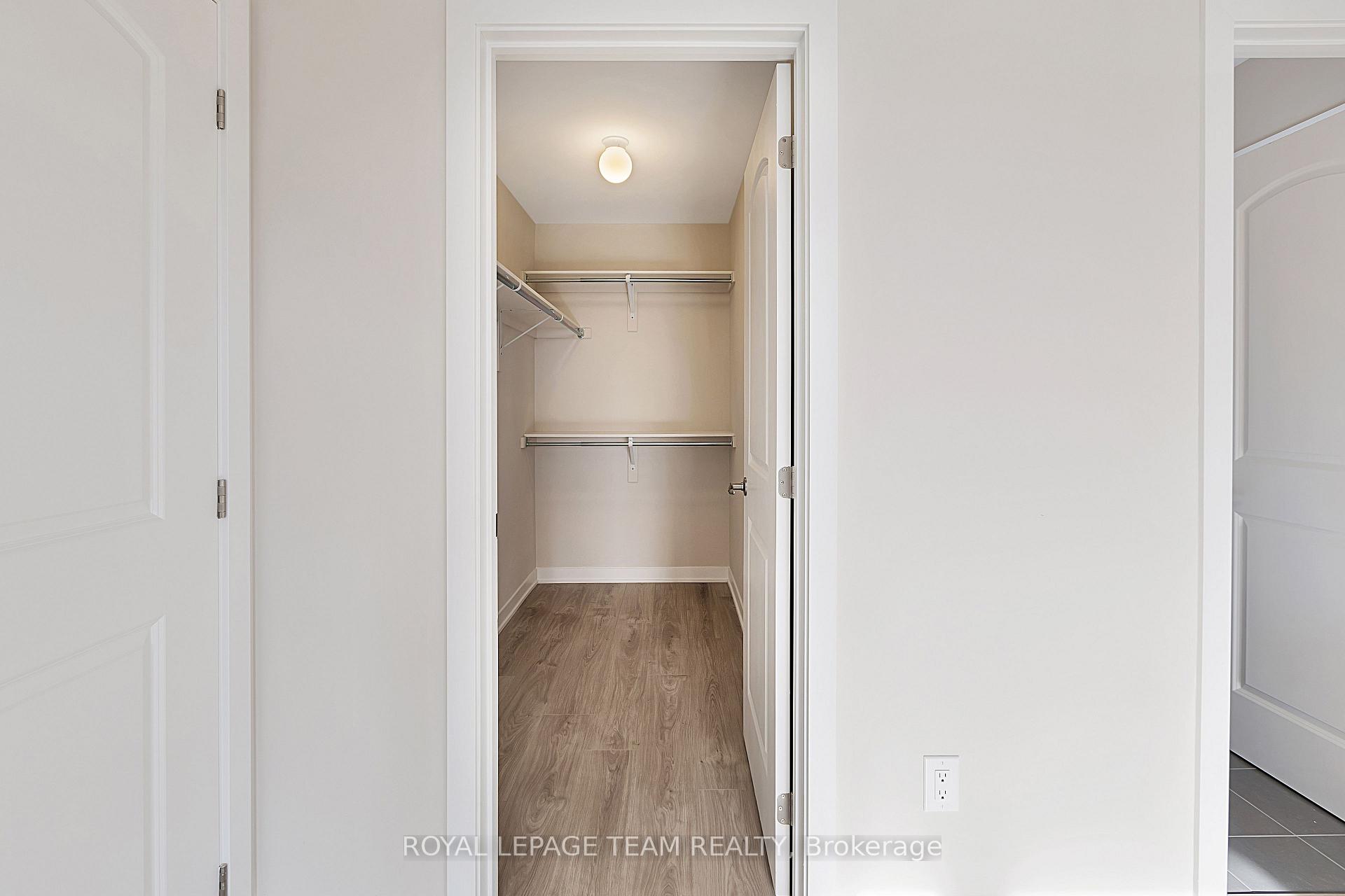 Photo 12 of 100 Parnian Pvt, Ottawa, Barrhaven - Half Moon Bay — HOMEH