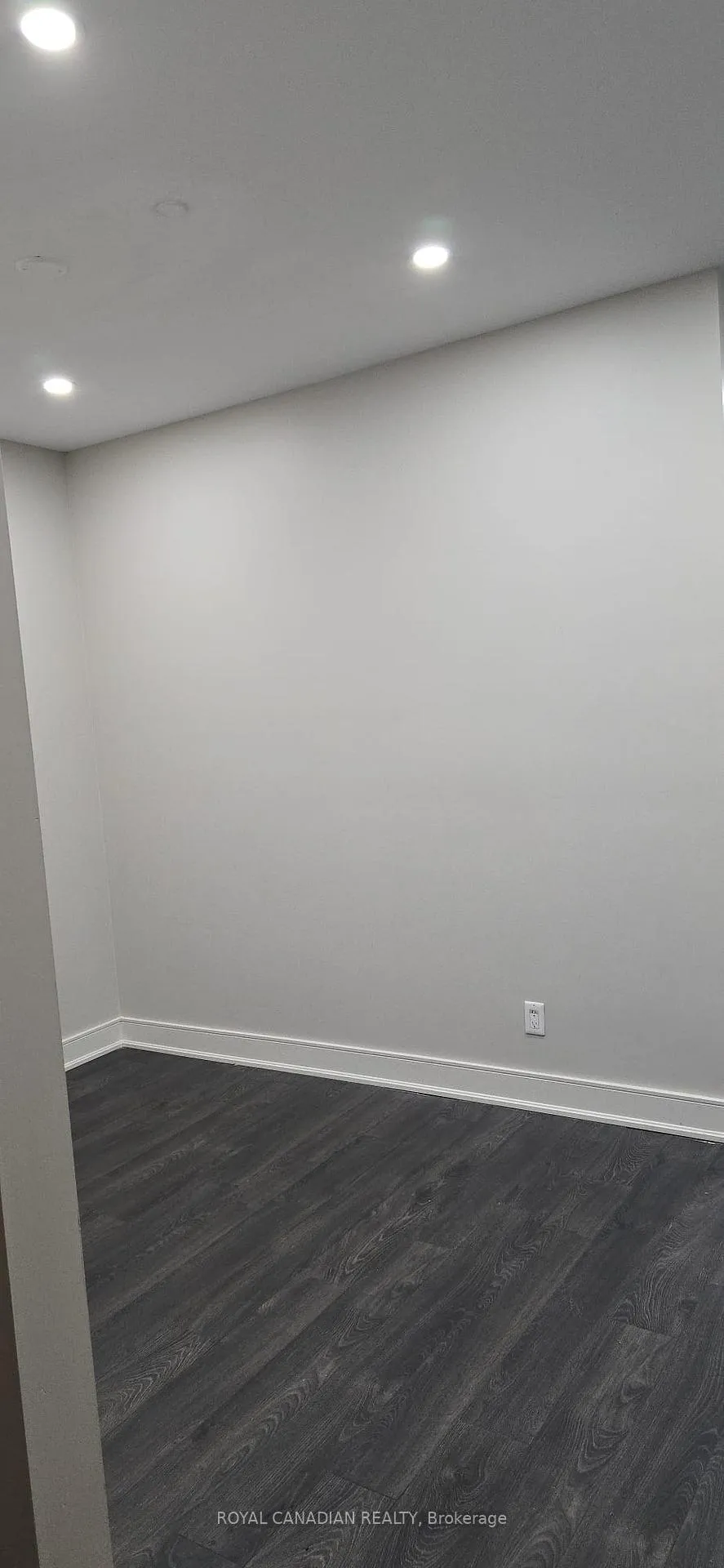 Photo 15 of Unit 913, 150 Main Street W, Hamilton, Central — HOMEH