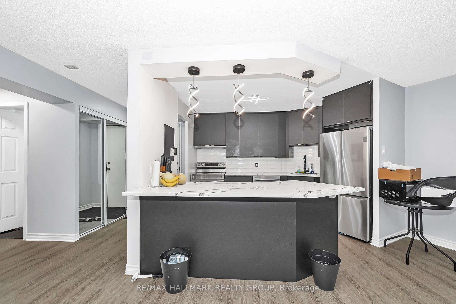 Photo 3 of Unit 201, 1025 Grenon Avenue, Ottawa, Fairfield Heights — HOMEH