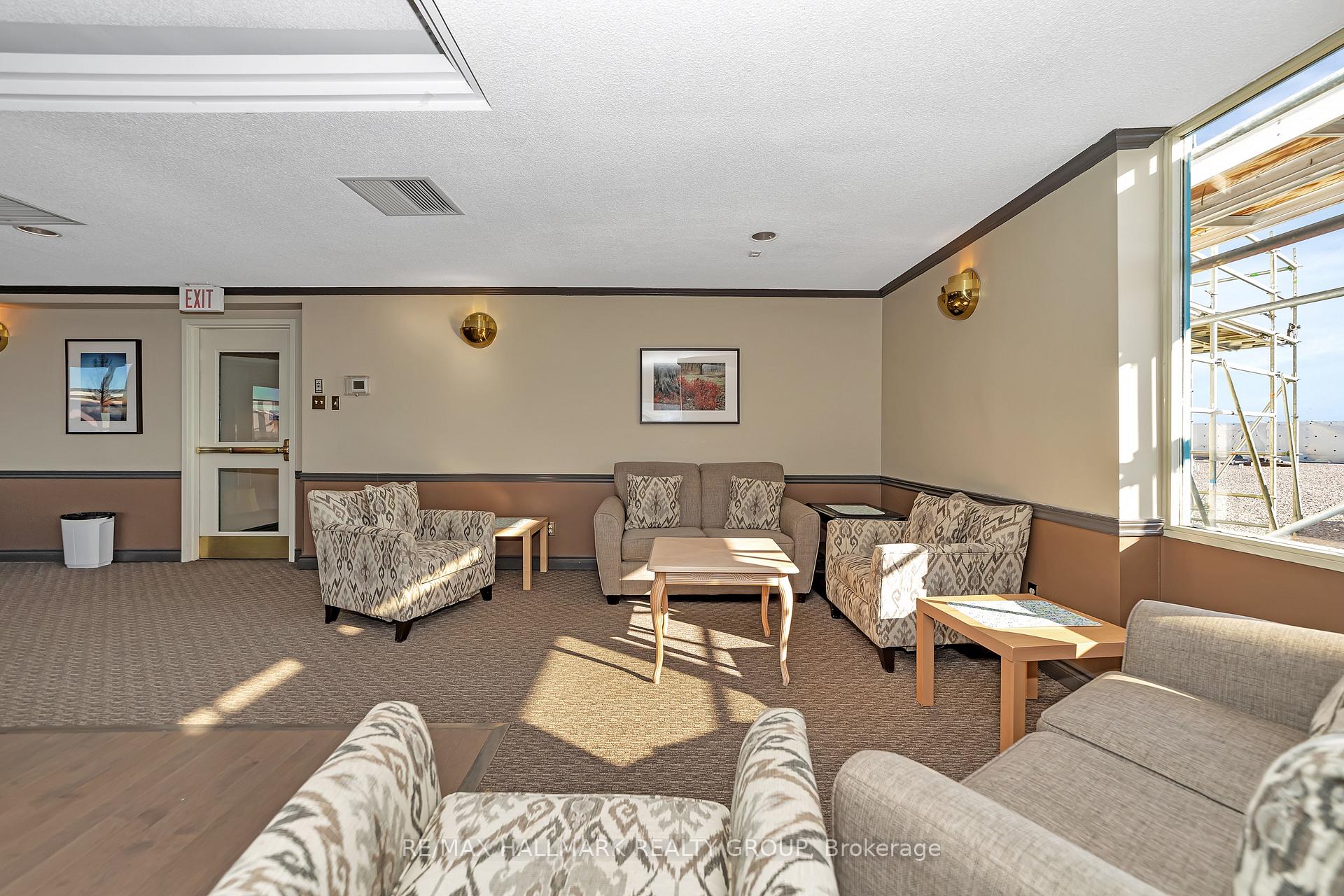 Photo 14 of Unit 201, 1025 Grenon Avenue, Ottawa, Fairfield Heights — HOMEH