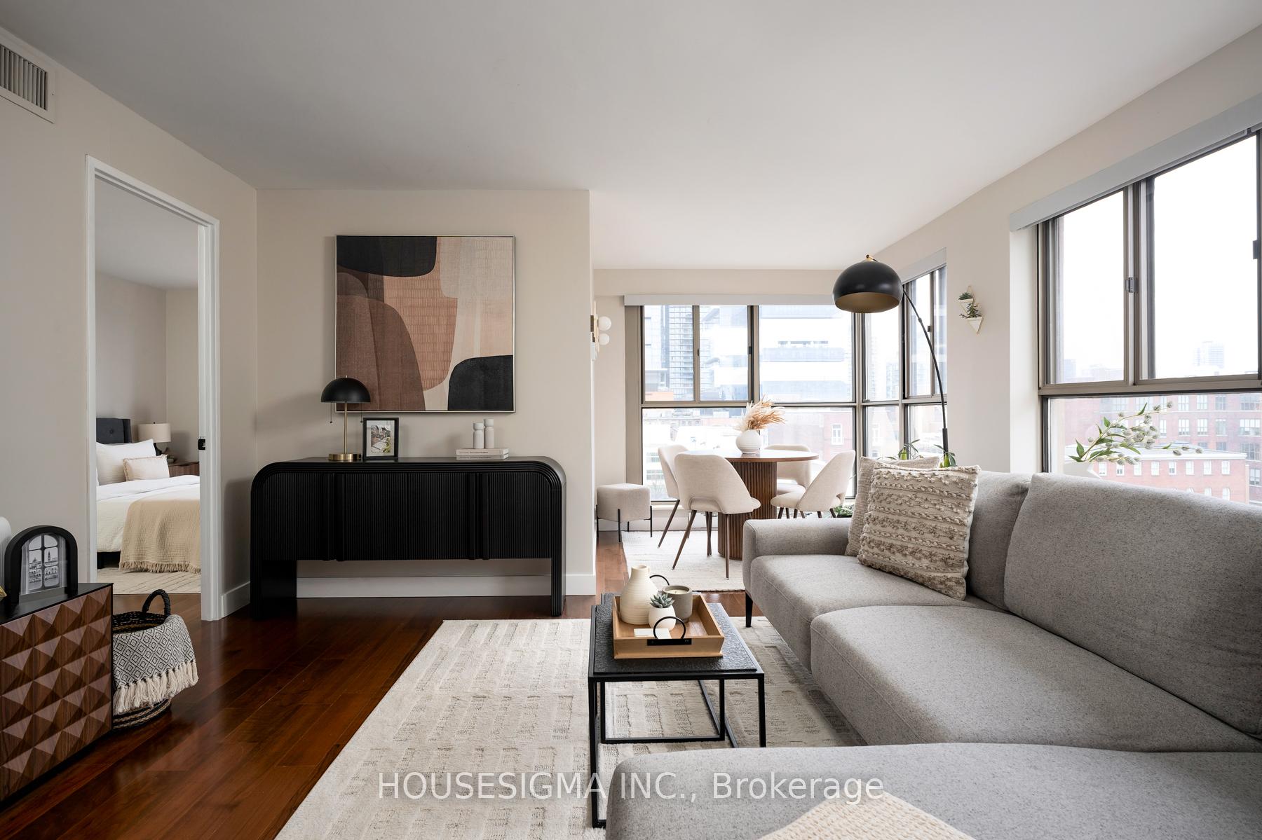 Photo 3 of Unit 827, 65 Scadding Avenue, Toronto, Waterfront Communities — HOMEH
