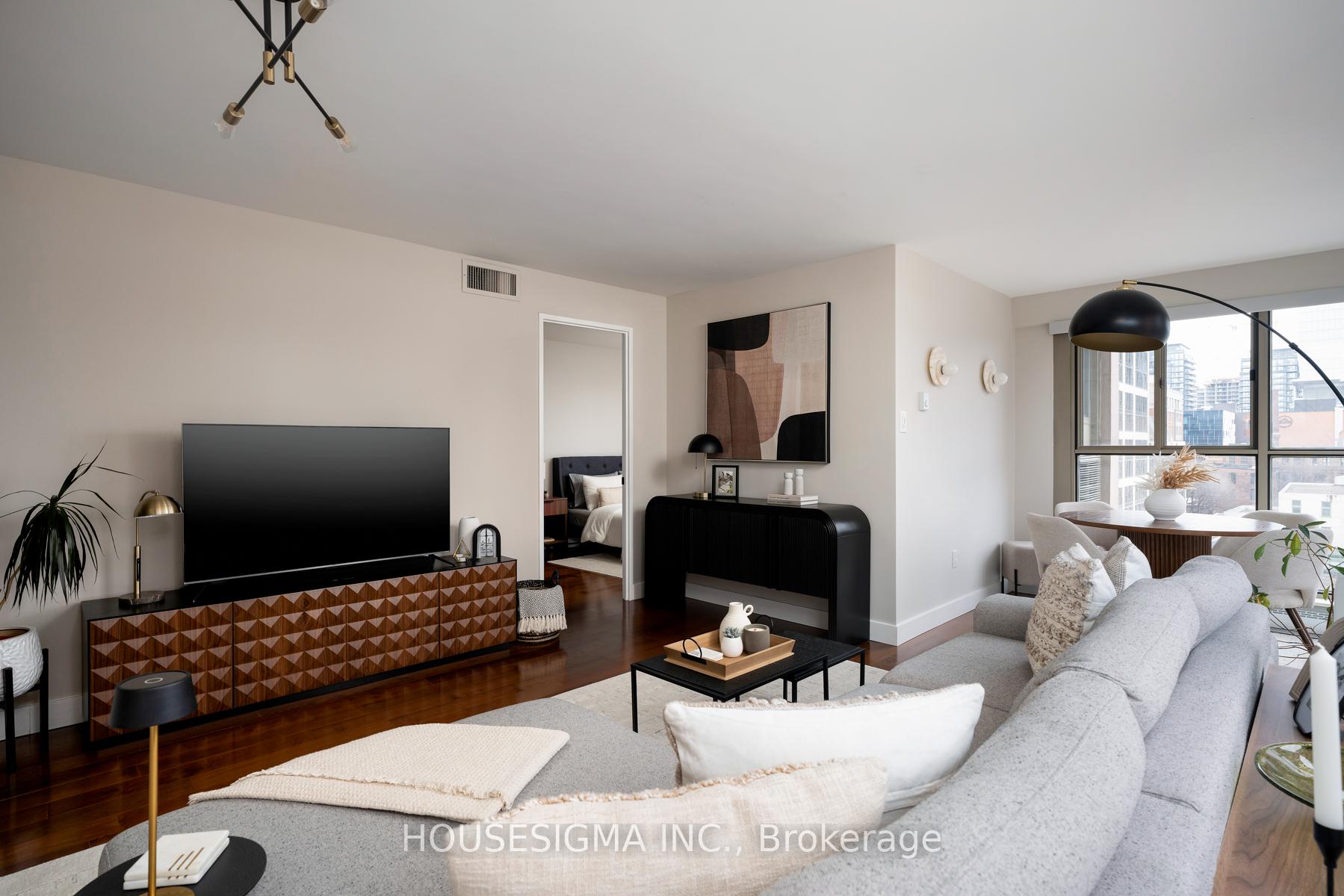 Photo 6 of Unit 827, 65 Scadding Avenue, Toronto, Waterfront Communities — HOMEH