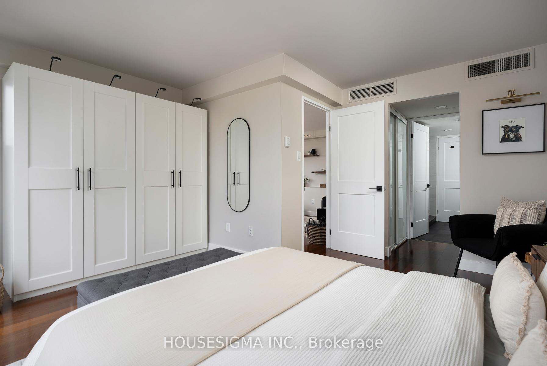 Photo 9 of Unit 827, 65 Scadding Avenue, Toronto, Waterfront Communities — HOMEH
