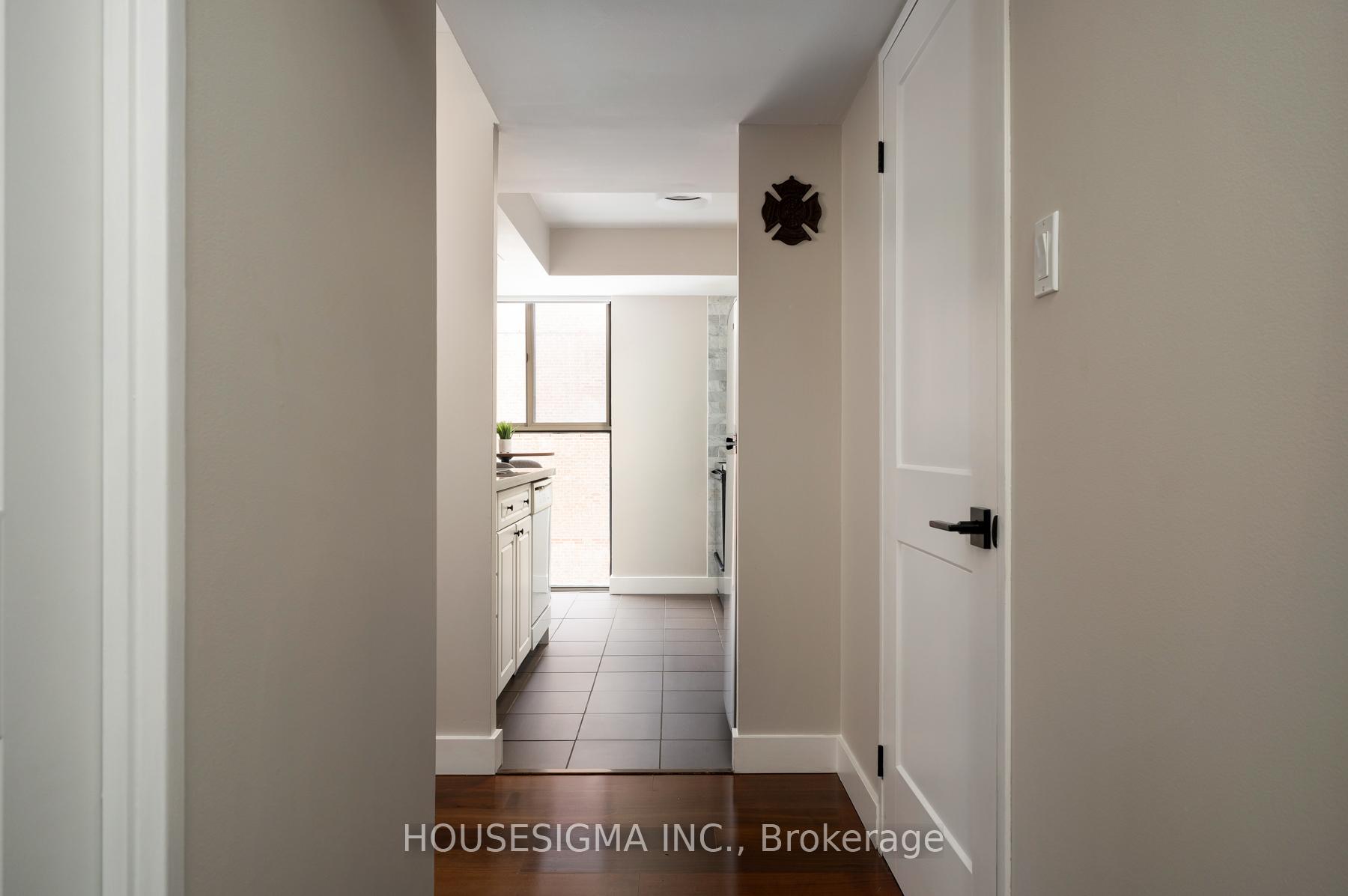 Photo 18 of Unit 827, 65 Scadding Avenue, Toronto, Waterfront Communities — HOMEH