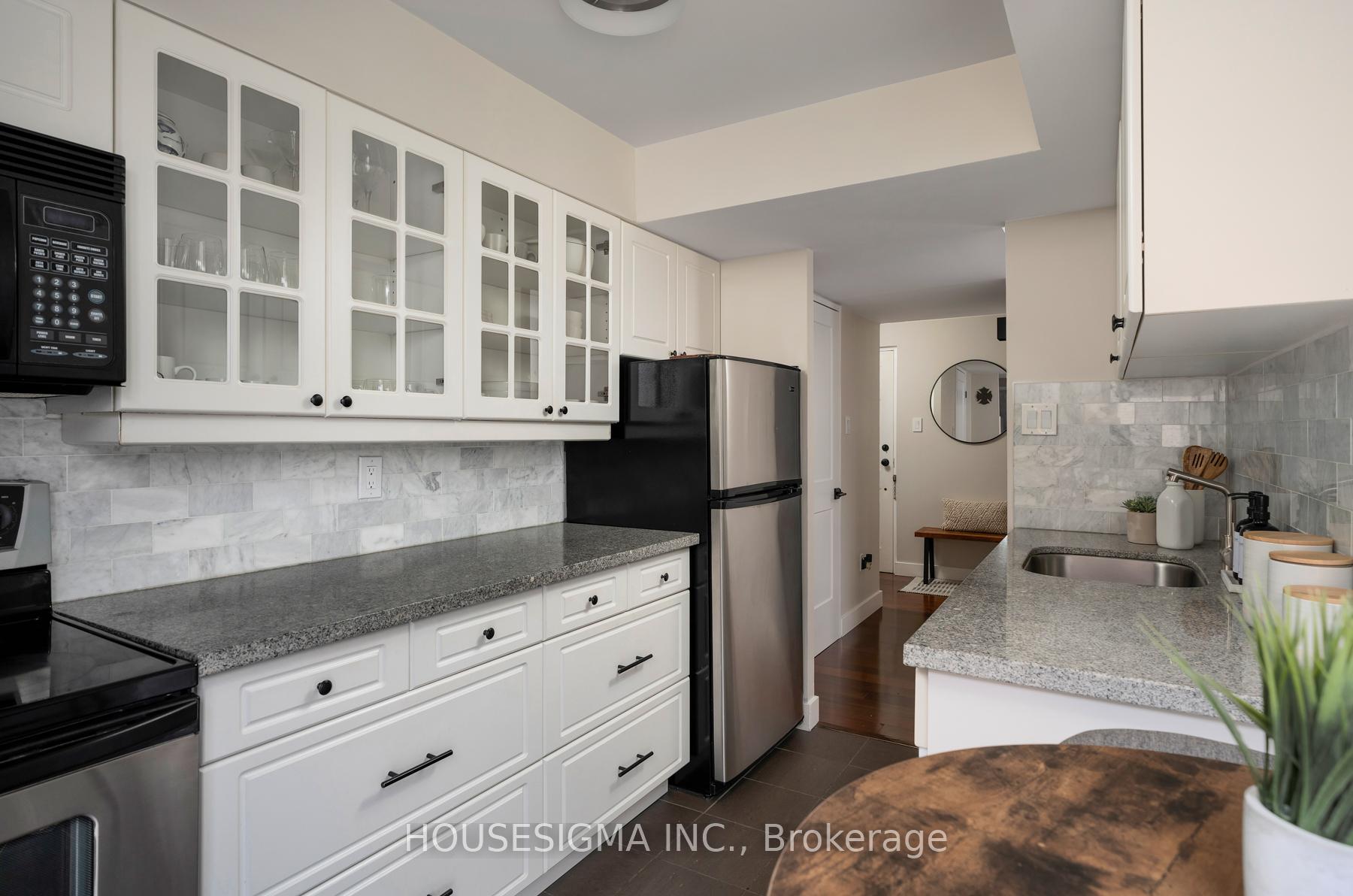 Photo 22 of Unit 827, 65 Scadding Avenue, Toronto, Waterfront Communities — HOMEH