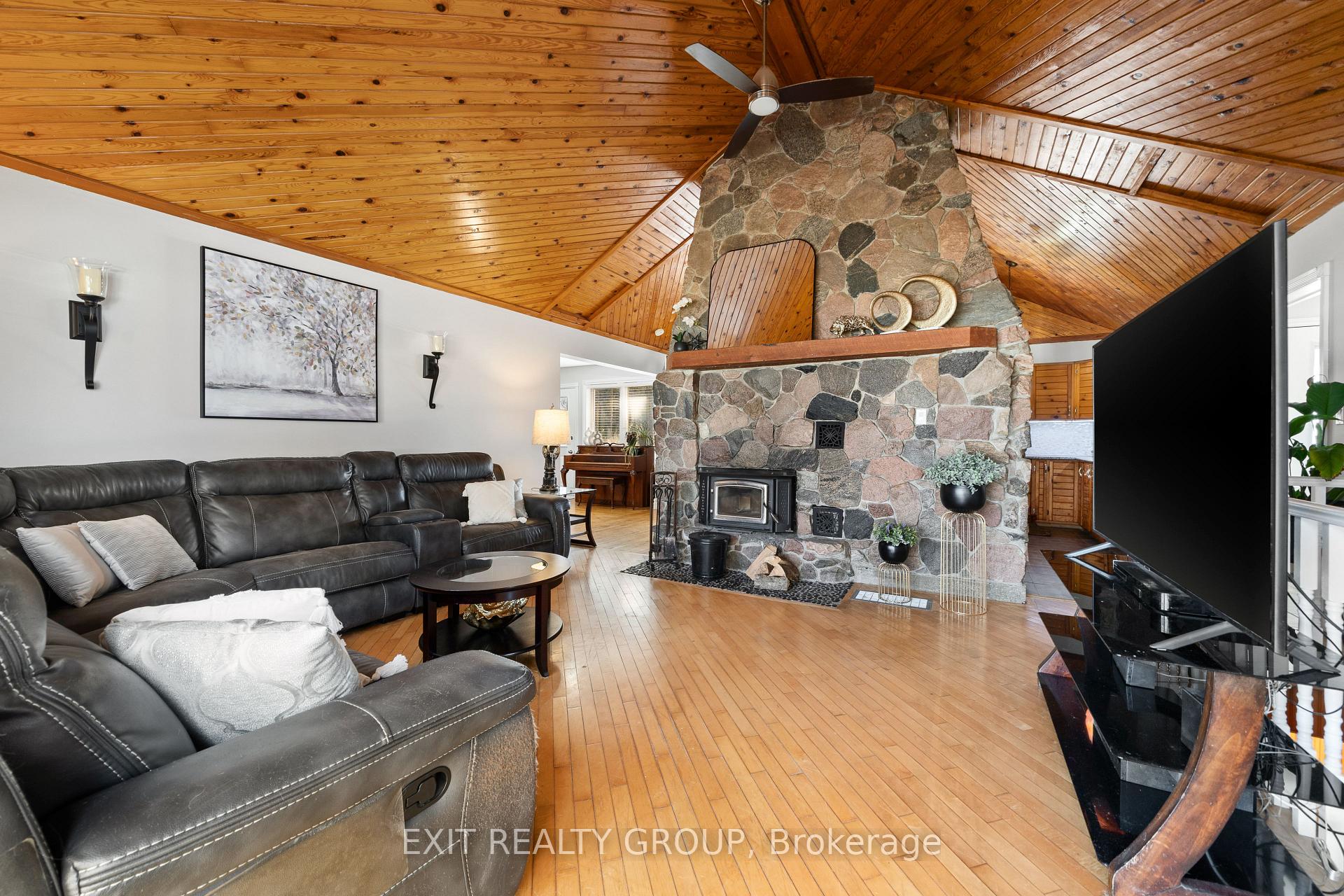 Photo 5 of 652 Scriver Road, Brighton, Rural Brighton — HOMEH