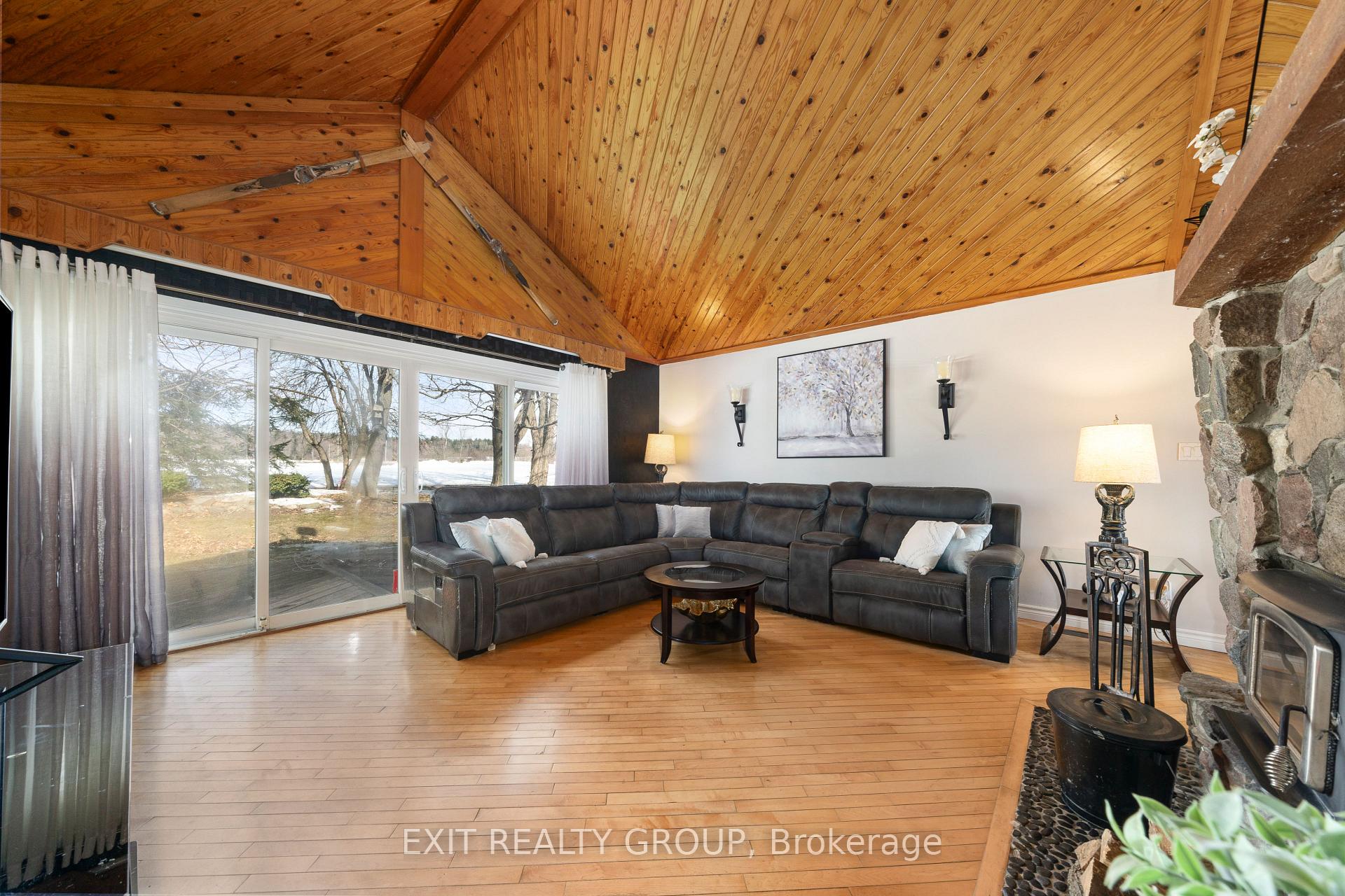 Photo 6 of 652 Scriver Road, Brighton, Rural Brighton — HOMEH