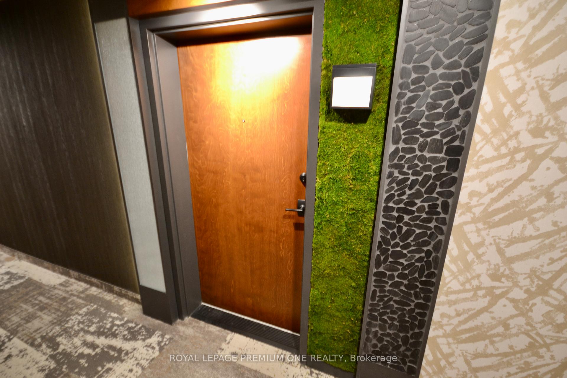 Photo 7 of Unit 512, 15 Kneeshaw Drive, Barrie, Rural Barrie Southeast — HOMEH