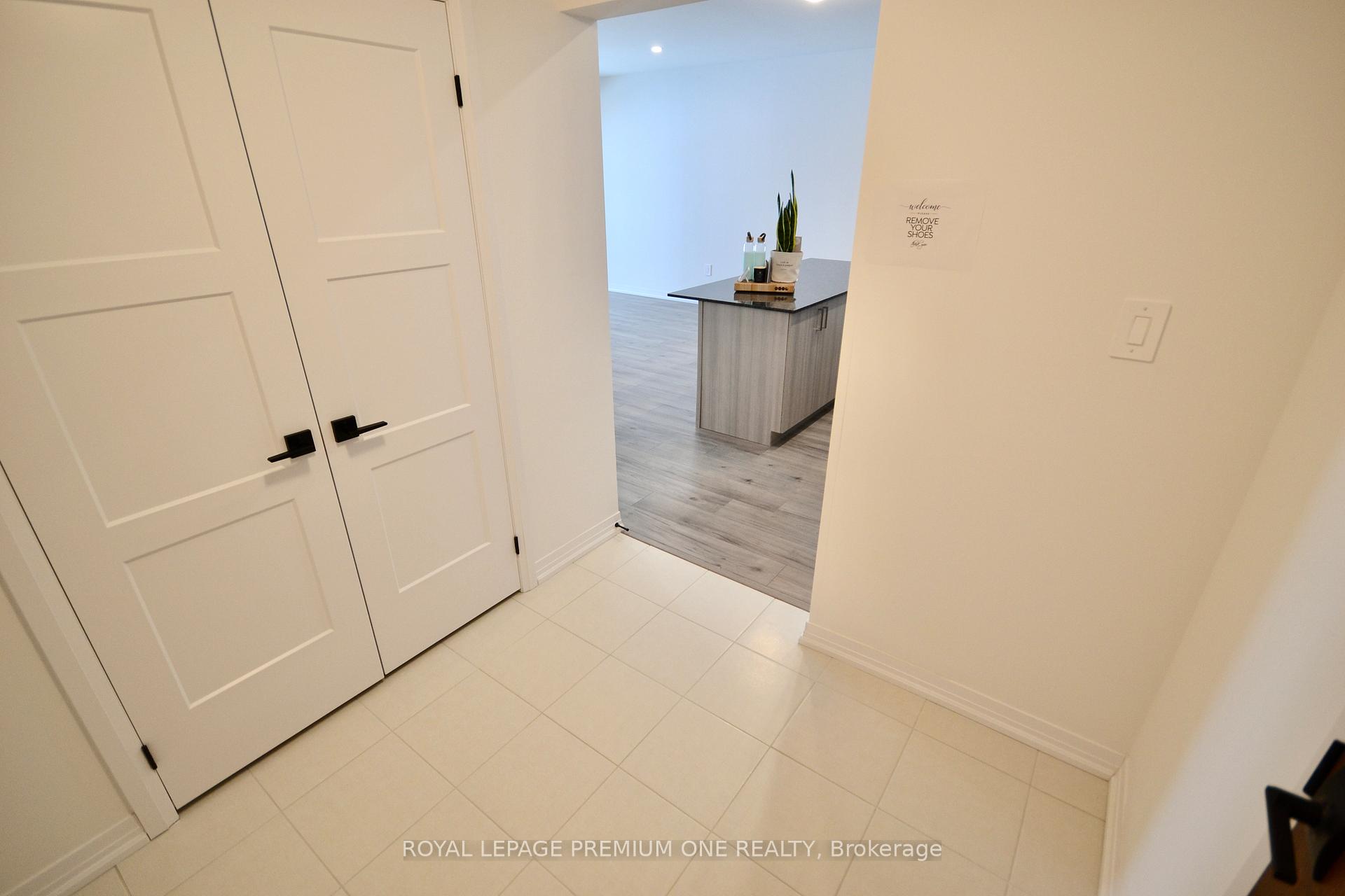 Photo 10 of Unit 512, 15 Kneeshaw Drive, Barrie, Rural Barrie Southeast — HOMEH