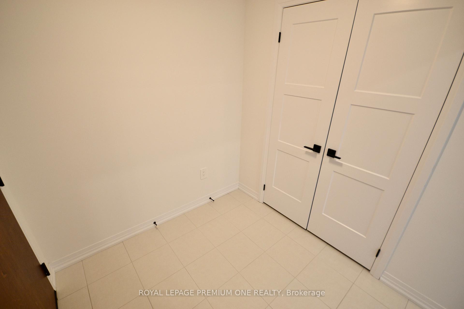 Photo 11 of Unit 512, 15 Kneeshaw Drive, Barrie, Rural Barrie Southeast — HOMEH