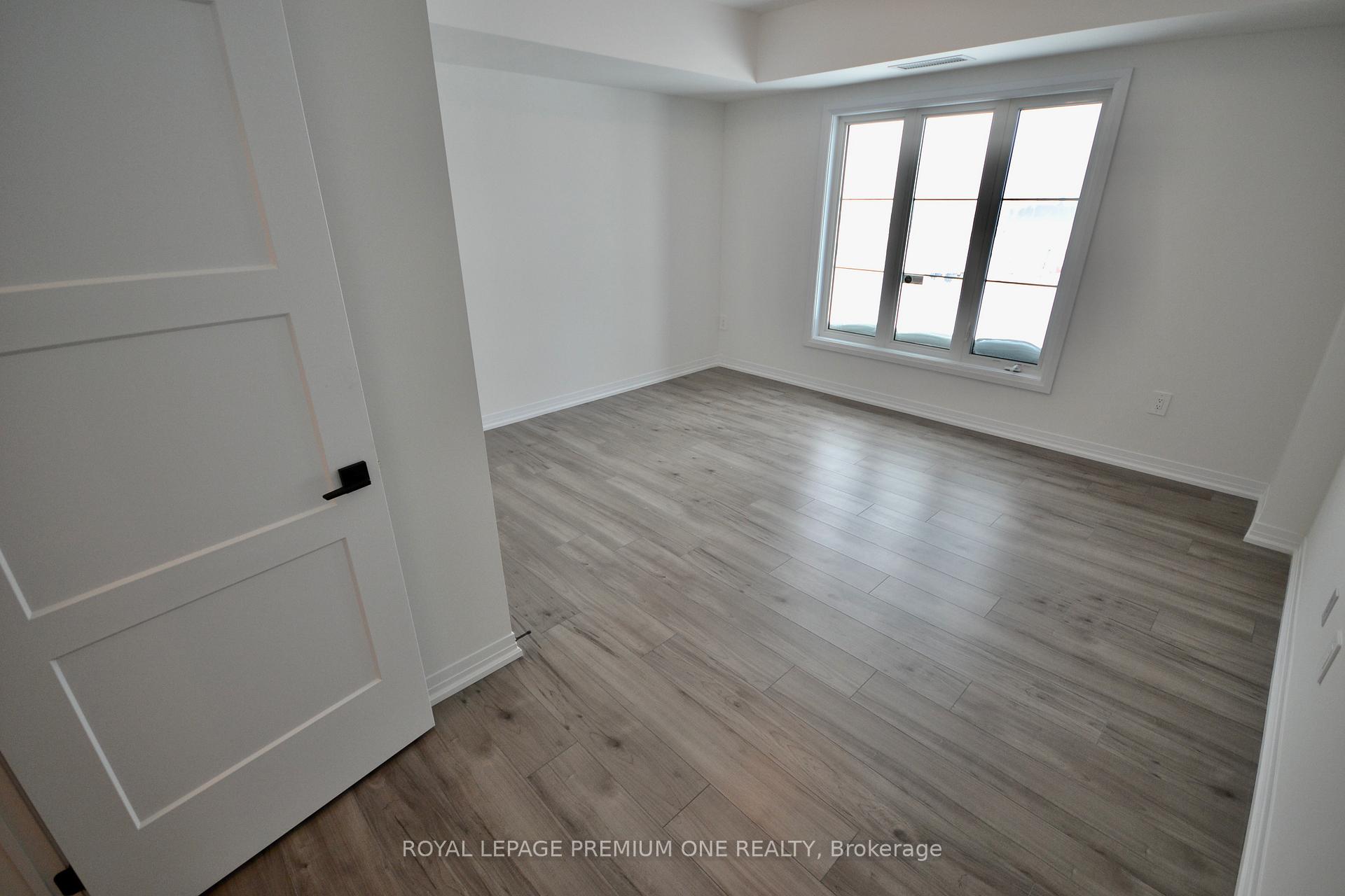 Photo 25 of Unit 512, 15 Kneeshaw Drive, Barrie, Rural Barrie Southeast — HOMEH
