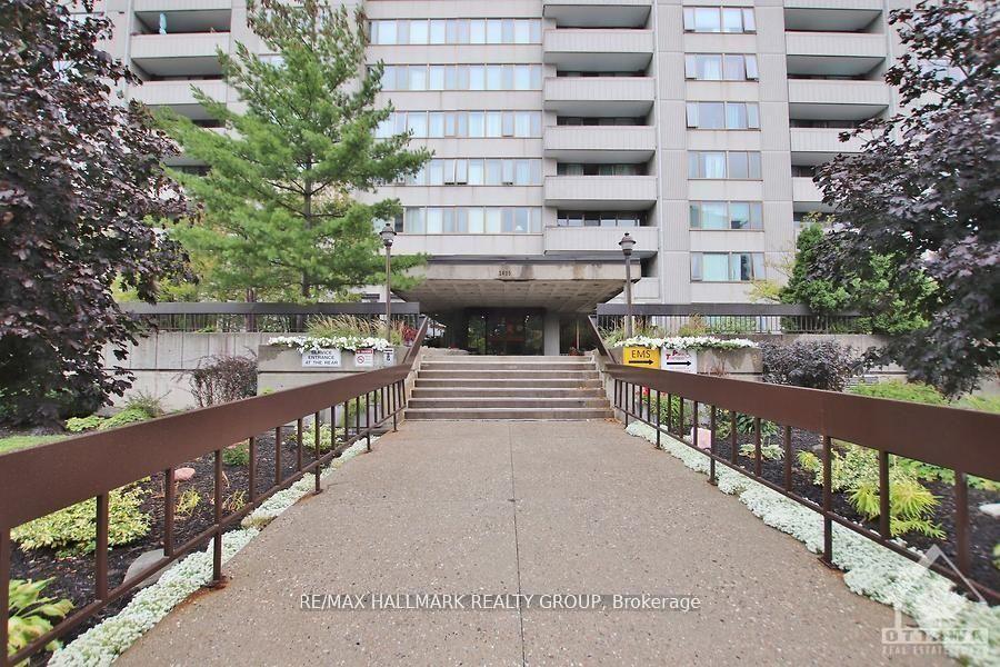 Front of Unit 1004, 2625 Regina Street