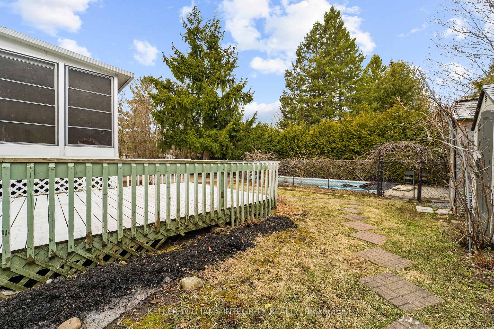 Photo 54 of 44 Poole Creek Crescent, Ottawa, Fringewood — HOMEH