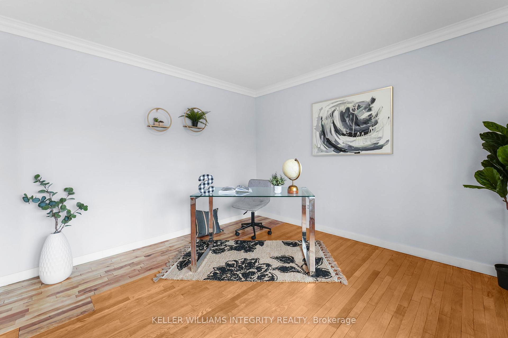 Photo 12 of 44 Poole Creek Crescent, Ottawa, Fringewood — HOMEH